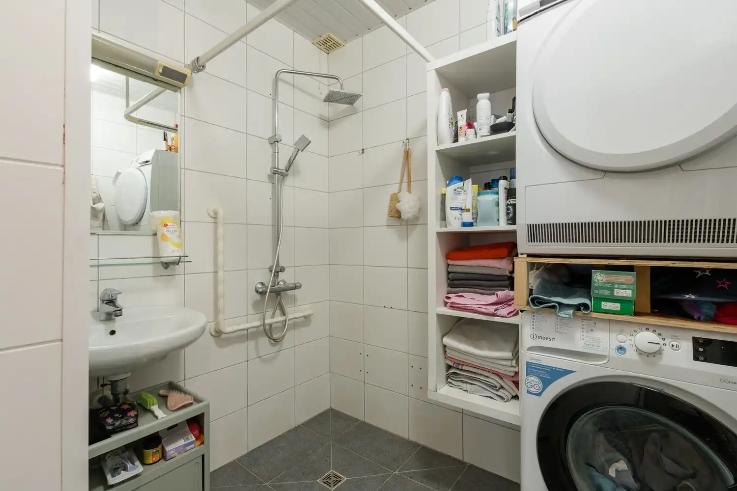 Instapklare, charmante woning op topligging nabij de Nederlandse grens foto 14