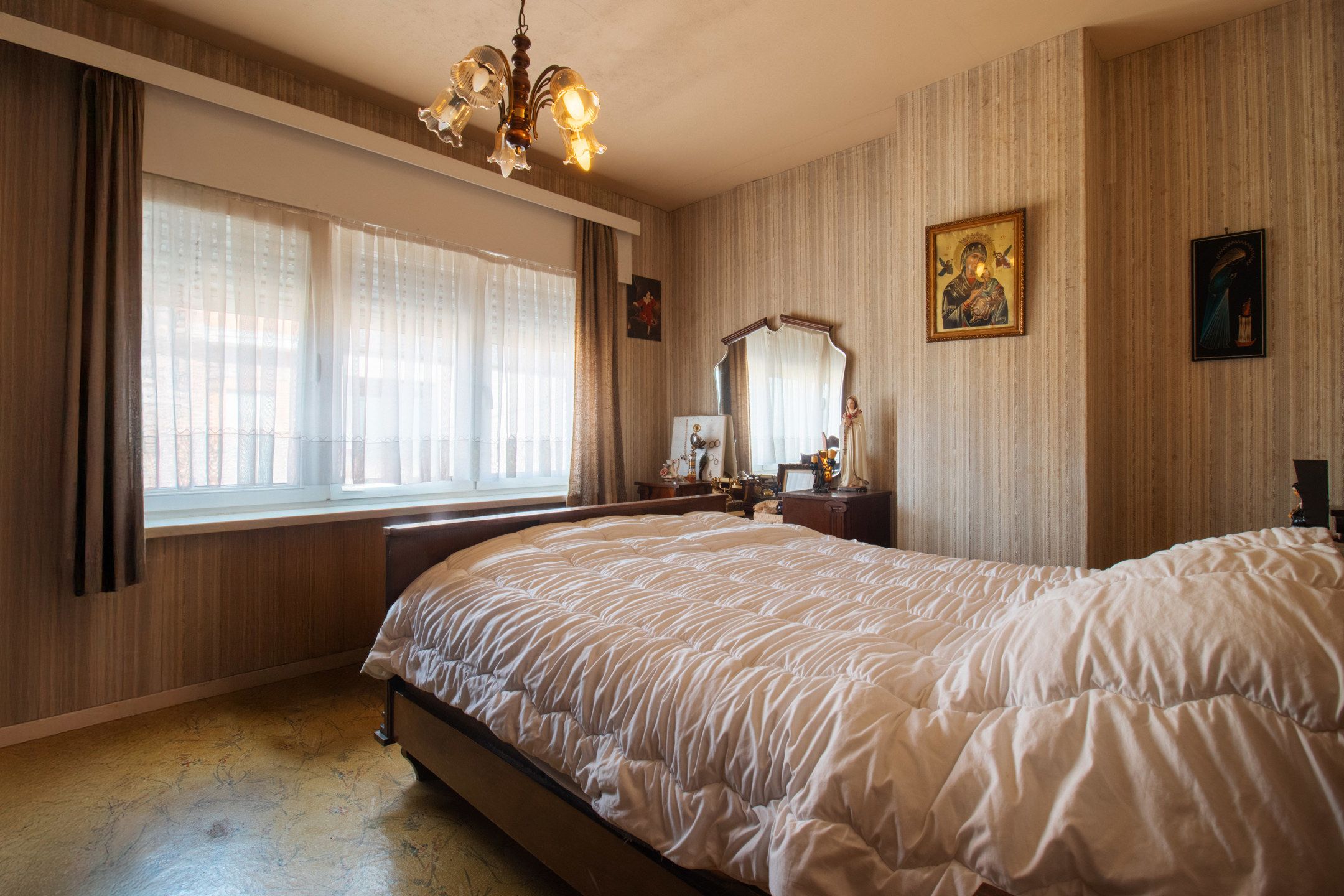 Te renoveren woning met tuin in hartje Affligem foto 6