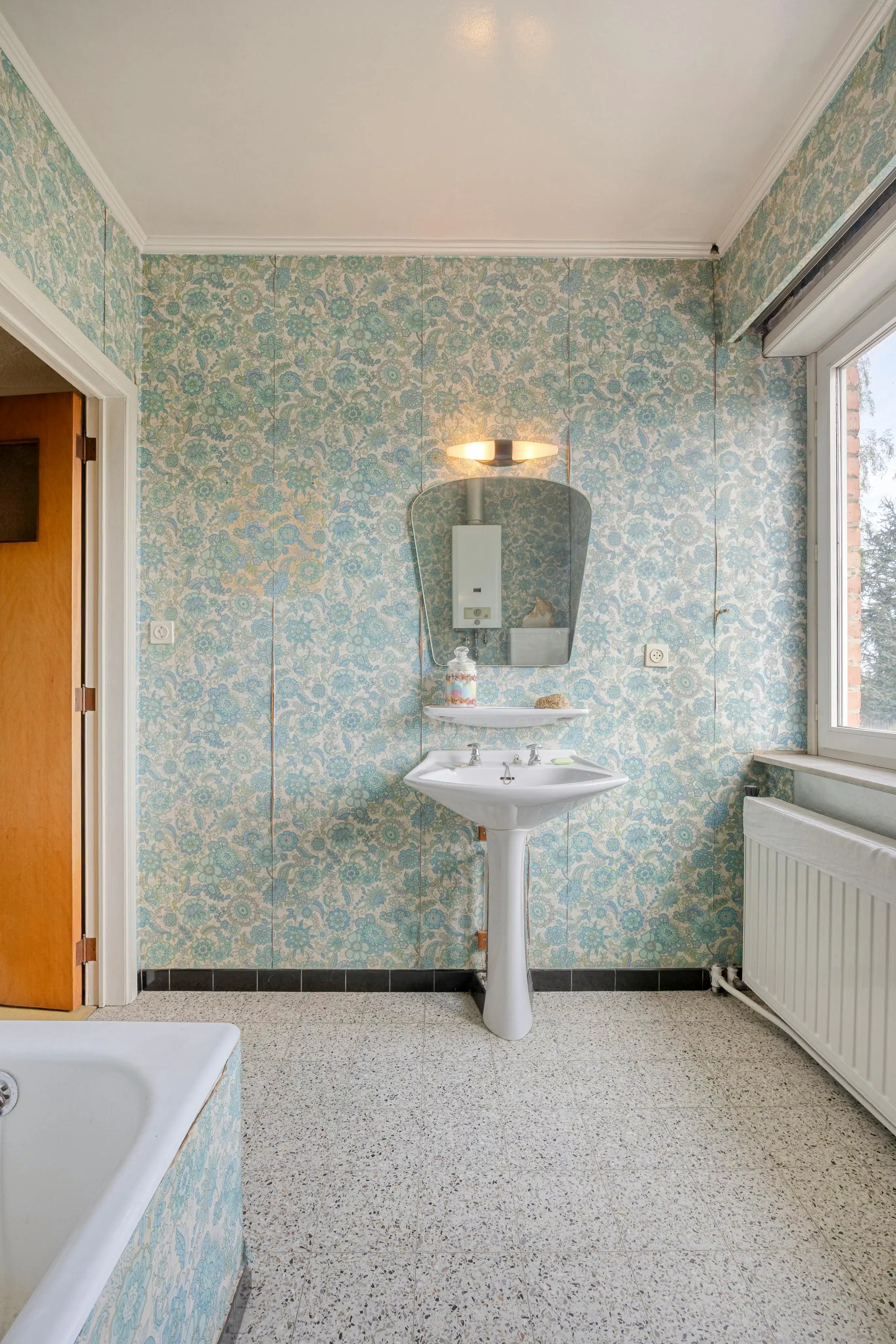 Charmante 2-gevelwoning met eindeloos potentieel op een groot perceel in Strombeek-Bever foto 13