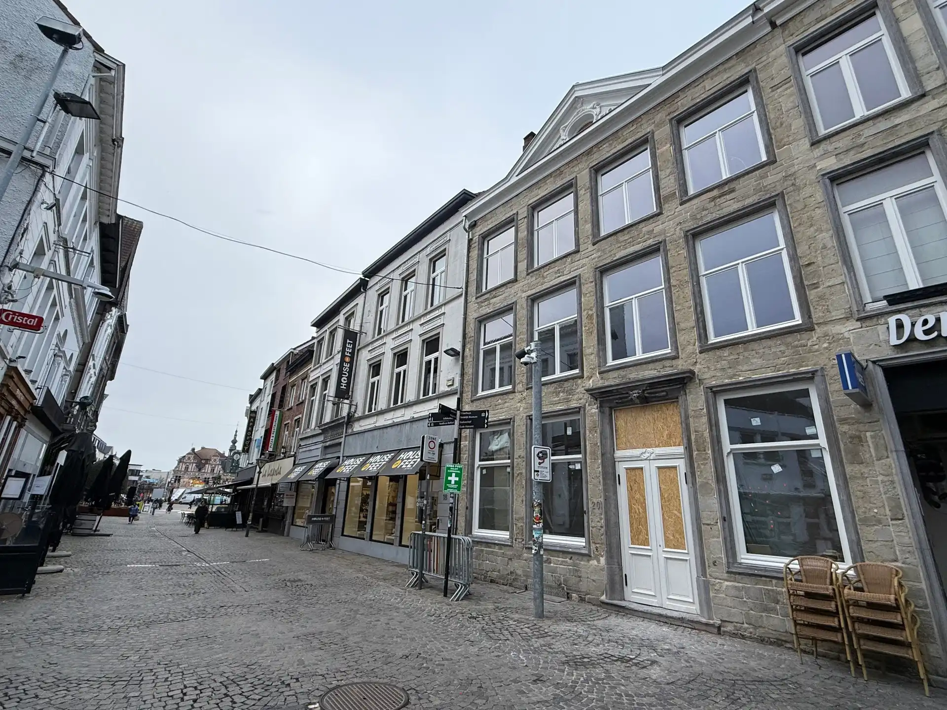 AALST – Uniek historisch handelspand met duplex appartement op absolute toplocatie foto 17