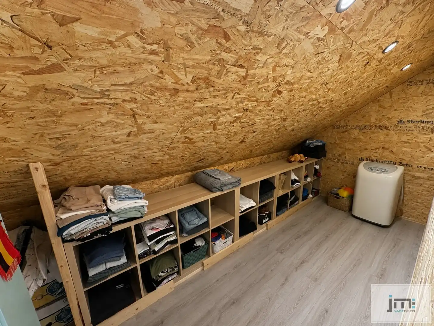 Ruime gezinswoning met tal van mogelijkheden op een perceel van 2.140 m² in het landelijke Horpmaal foto 15