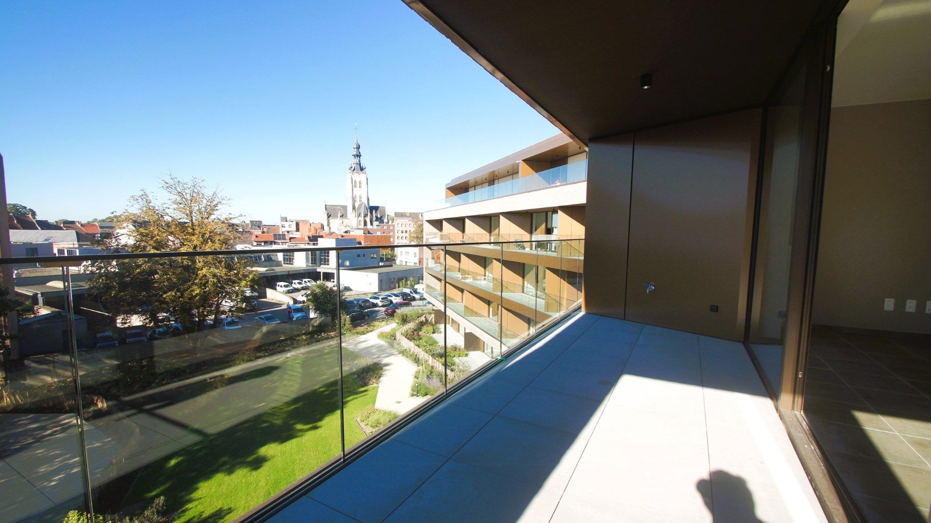 Nieuwbouw penthouse op toplocatie met 2 slpks, prachtig terras en garage  foto 3