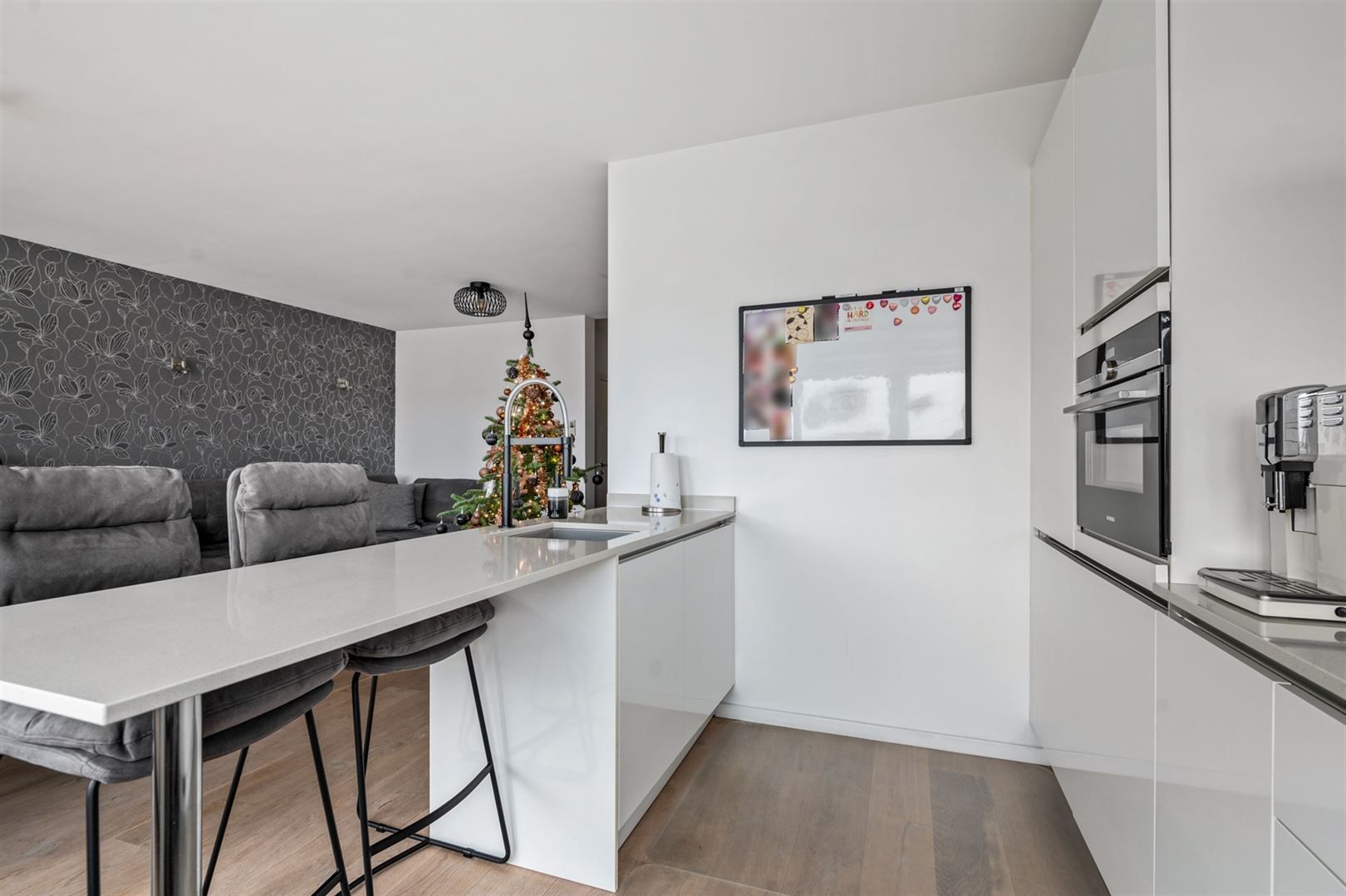 Recent gerenoveerd appartement ca. 88m2 met 2 slaapkamers en terras. foto 7