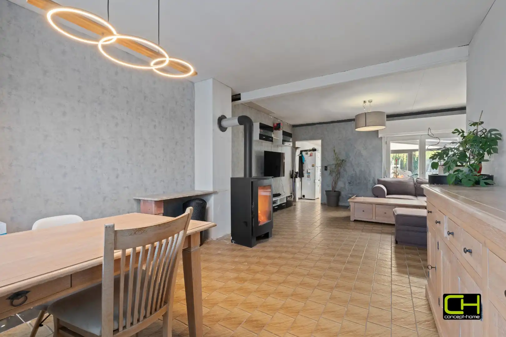 Halfopen bebouwing met zonnige tuin te koop in Lievegem foto 2