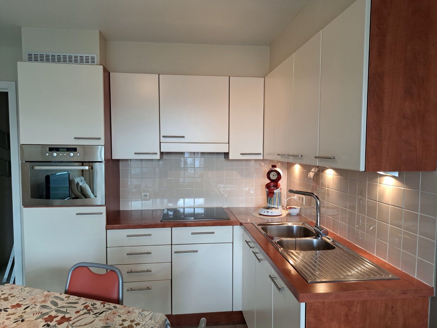 ZONGERICHT MODER APPARTEMENT TE KOOP MET 1 SLAAPKAMER foto 4