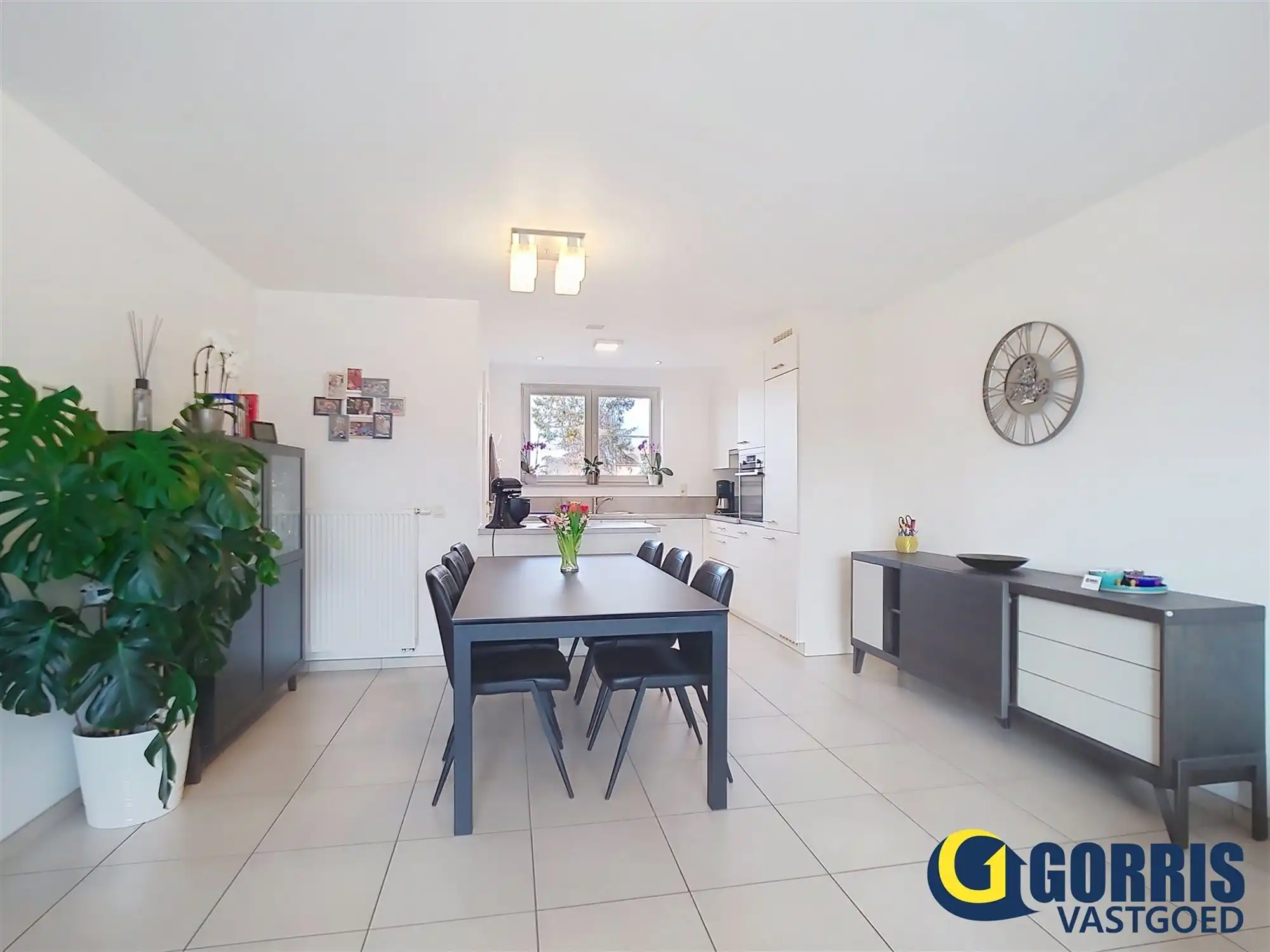 Verzorgd duplex-appartement met ruim terras foto 4