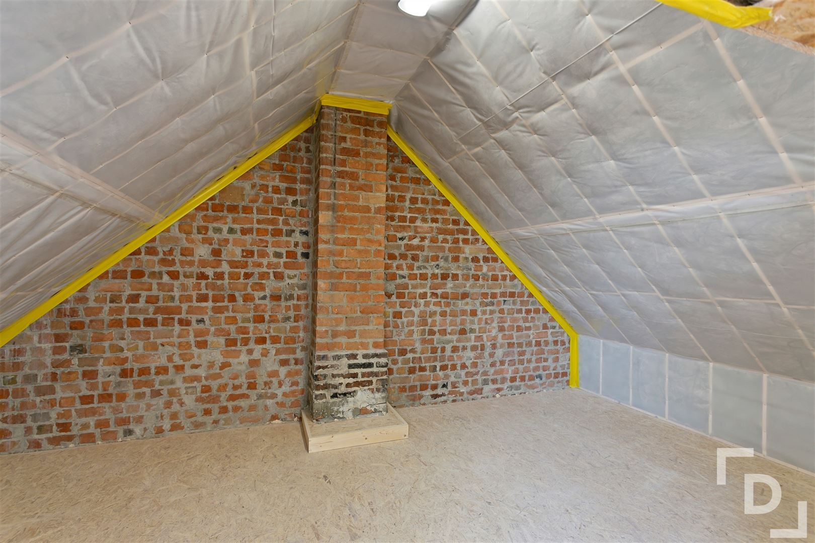 Instapklare rijwoning met uitgang achteraan foto 21