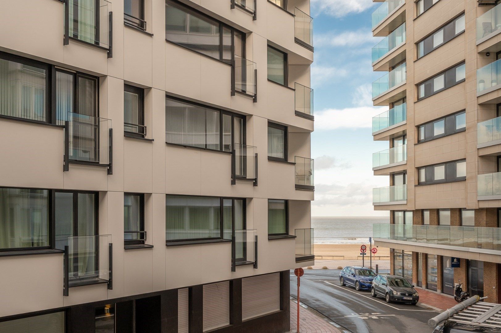 Gerenoveerd 1-slaapkamer appartement met zijdelings zeezicht in het Zoute foto 7