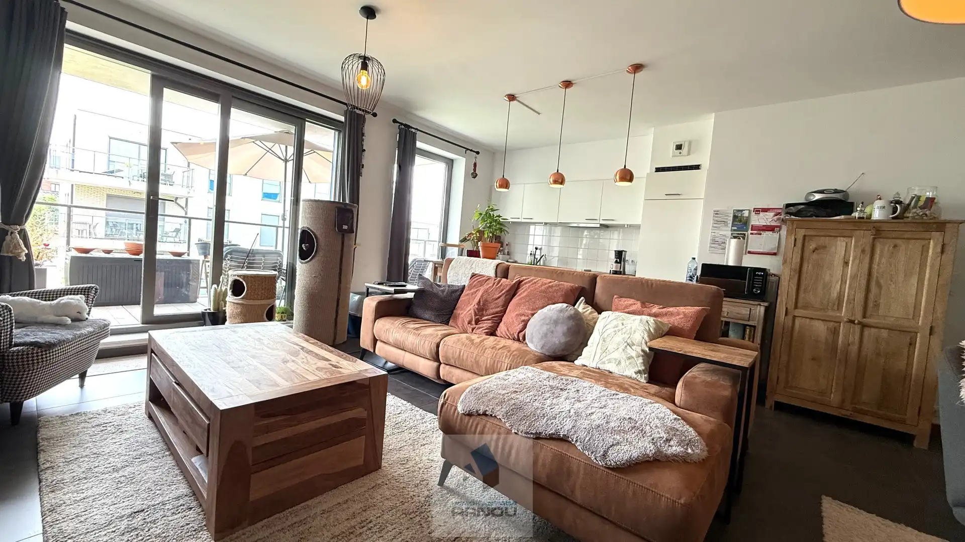Comfortabel appartement met 2 slaapkamers, zonnig terras, privatieve autostandplaats en lateraal Leiezicht foto 5