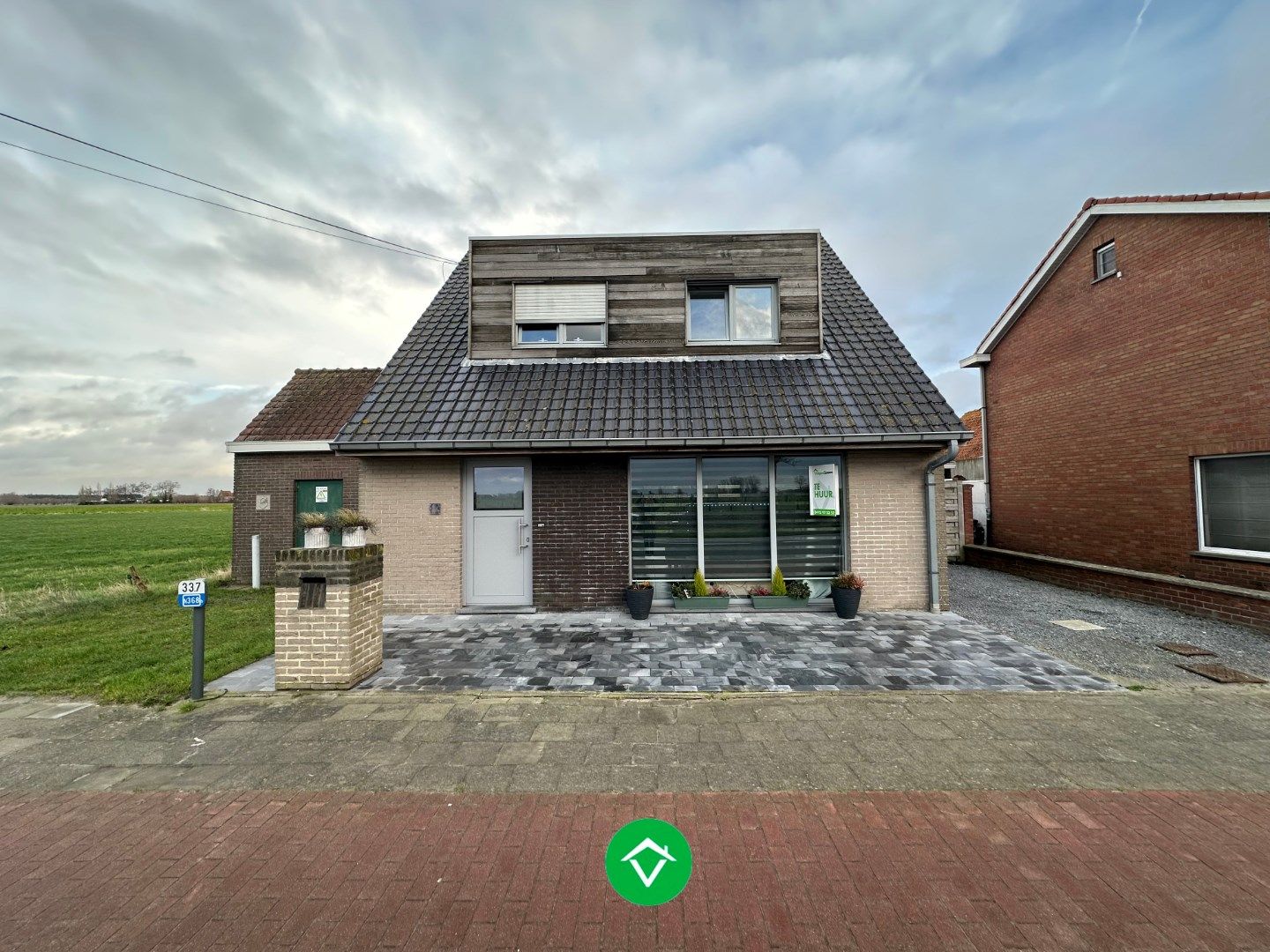 Alleenstaande woning te Eernegem foto 2