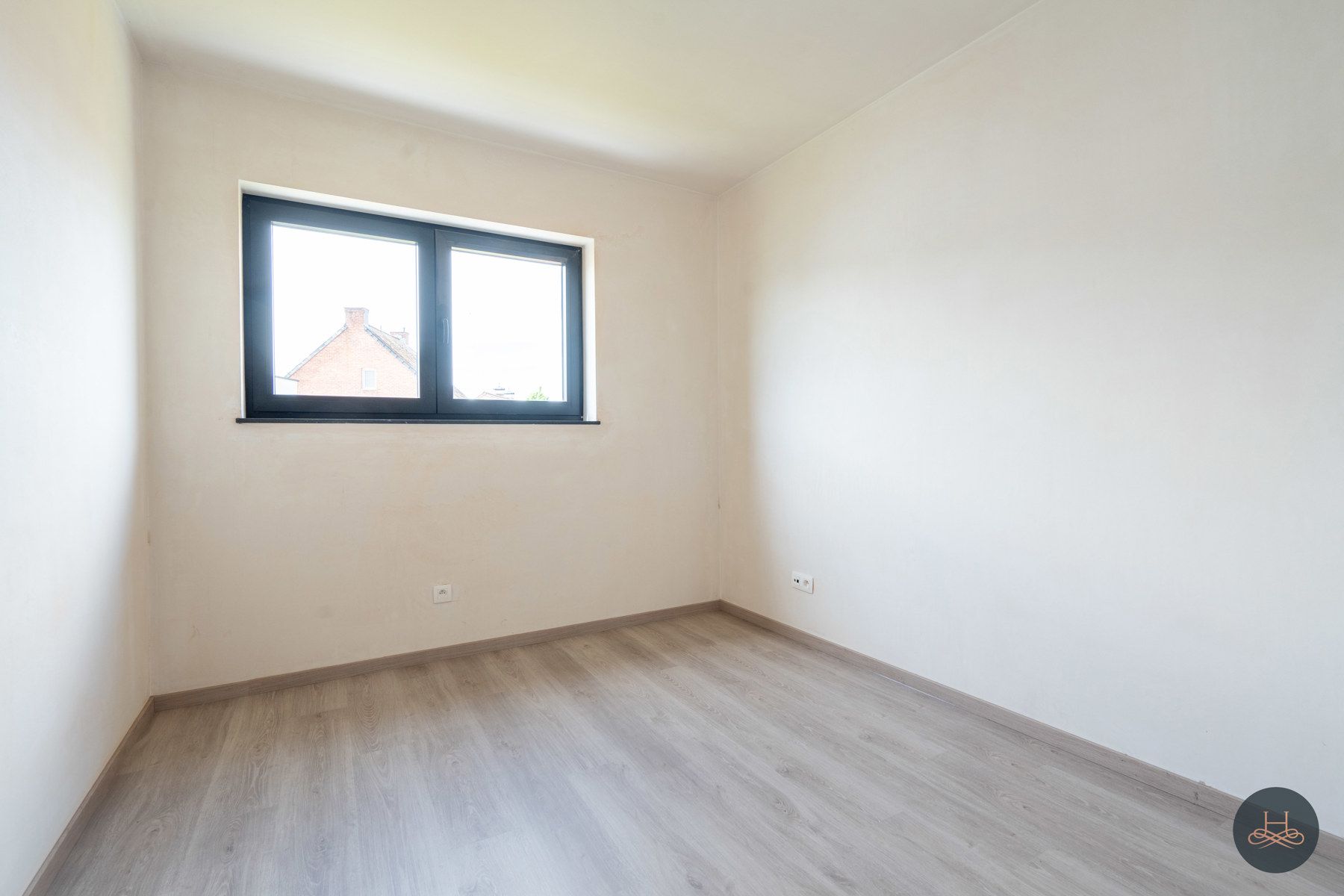 Gesloten BEN - woning met luxueuze afwerking op toplocatie foto 9