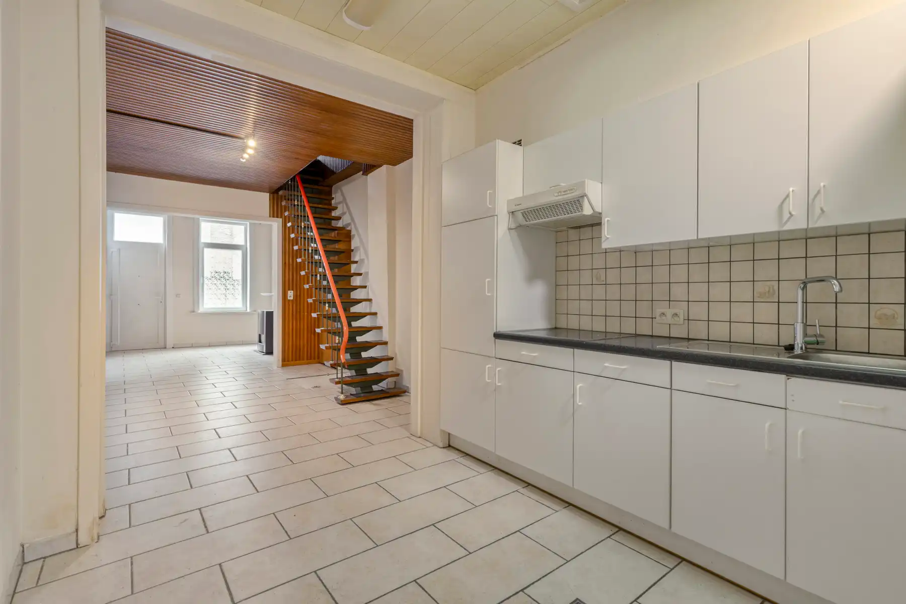 Op te frissen woning zonder renovatieverplichting foto 10