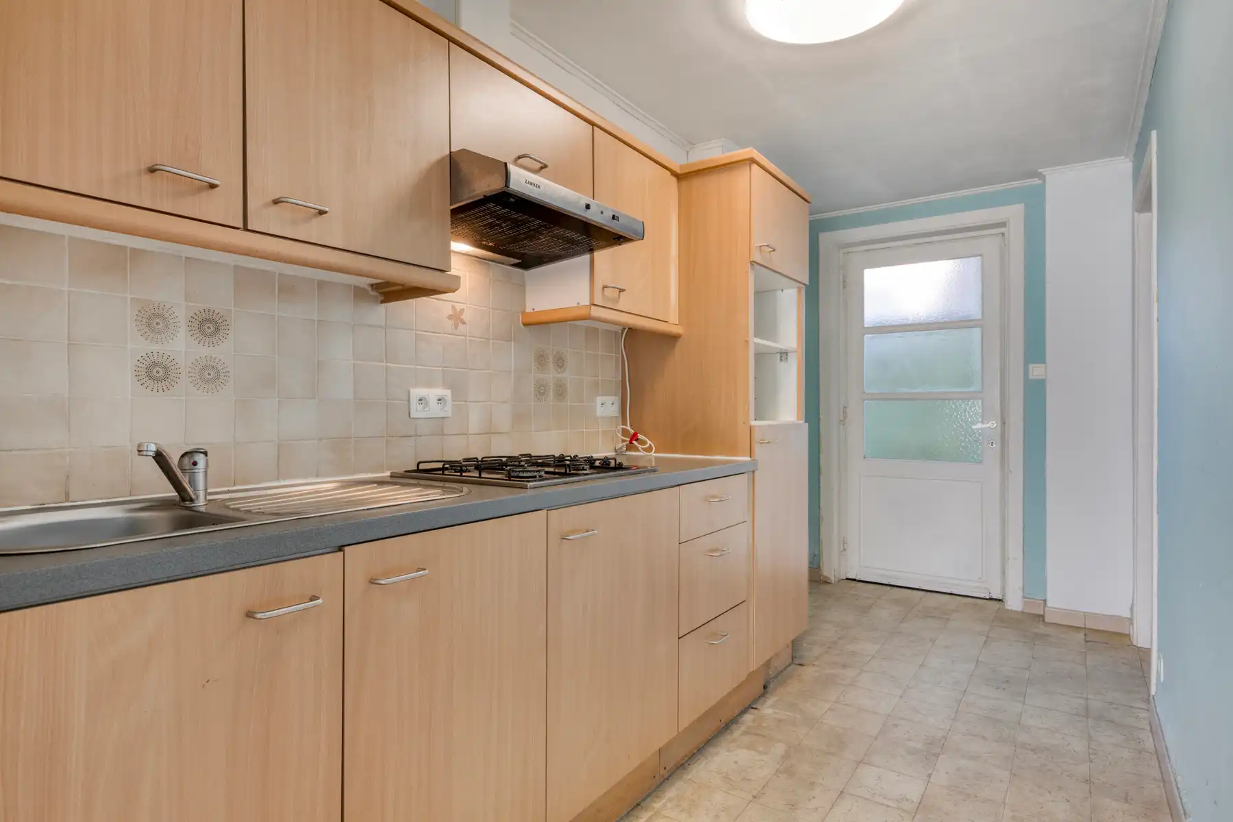 Gelijkvloers appartement met 2 slaapkamers nabij het centrum foto 5