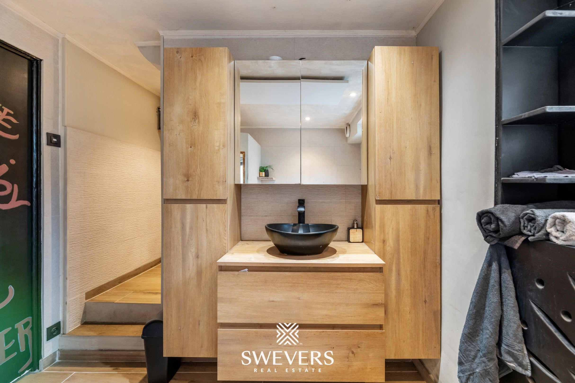 Instapklare gezinswoning met 3 slaapkamers, ruime kelder en zuidgerichte tuin in Beringen foto 19