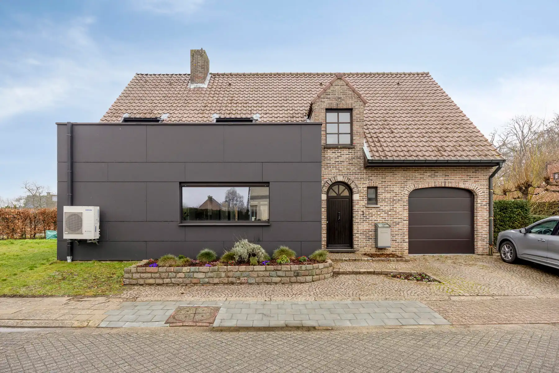 Waar oud en nieuw elkaar tegenkomen foto {{pictureIndex}}