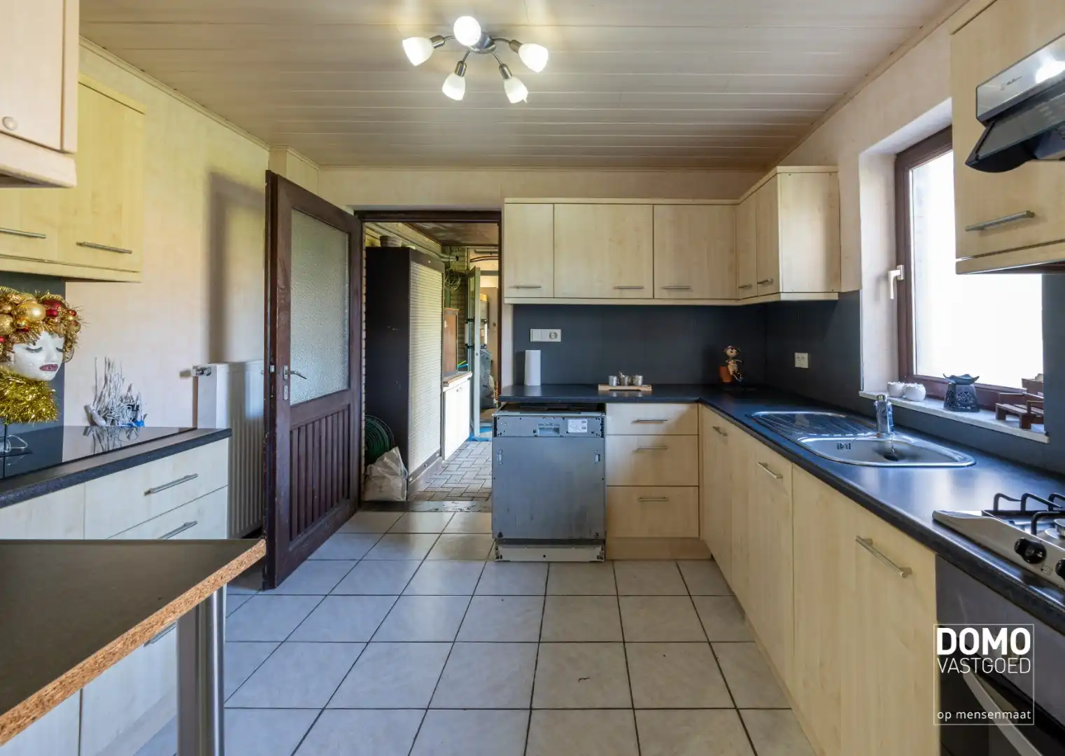 RUSTIG GELEGEN HALFOPEN BEBOUWING MET 4 SLAAPKAMERS EN EXTRA STUDIO OP EEN PERCEEL VAN 11A 45CA TE DIEPENBEEK  foto 16