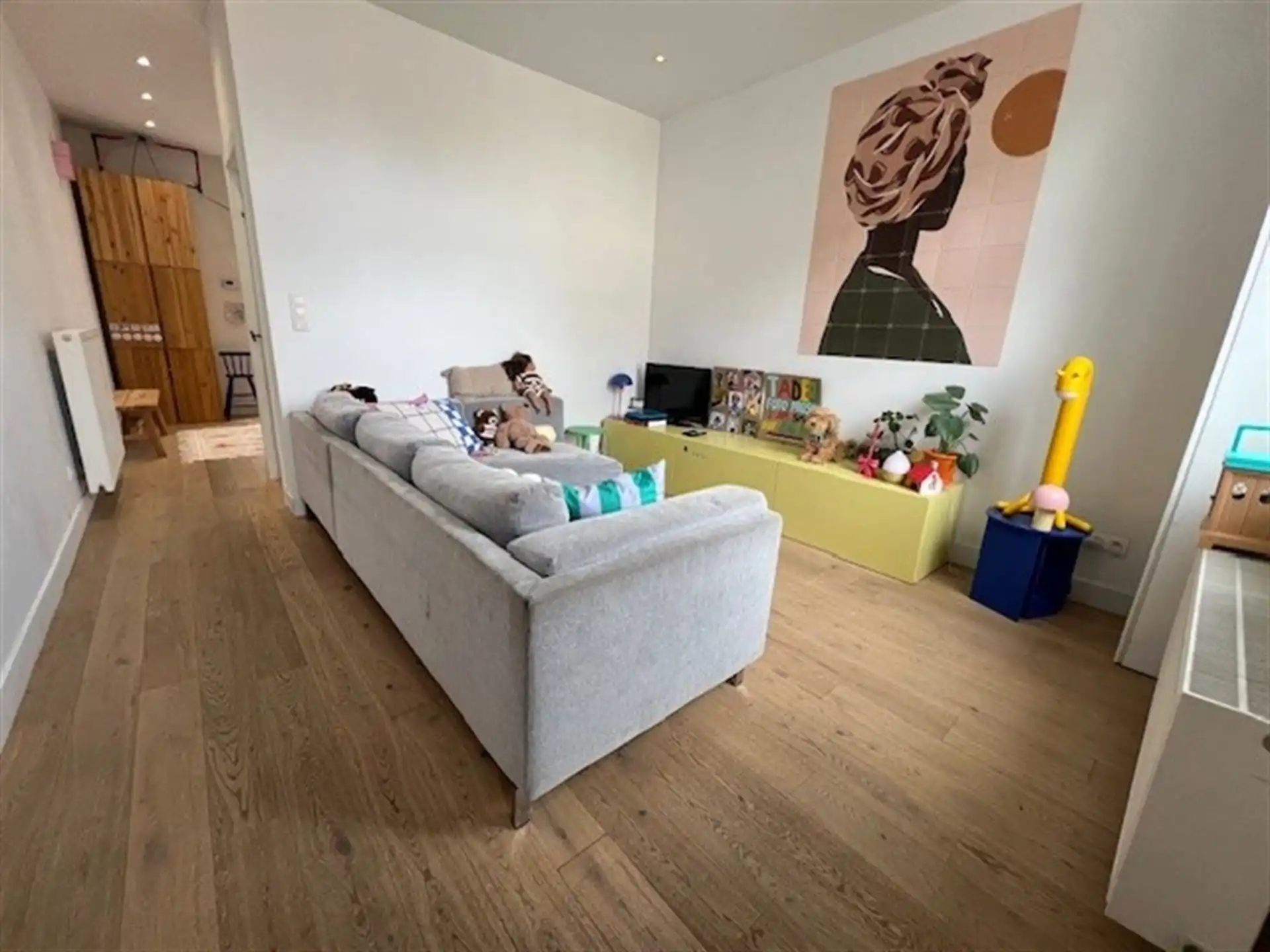 Gerenoveerde, instapklare woning met zuidgerichte tuin en terras (EPC B) foto 2