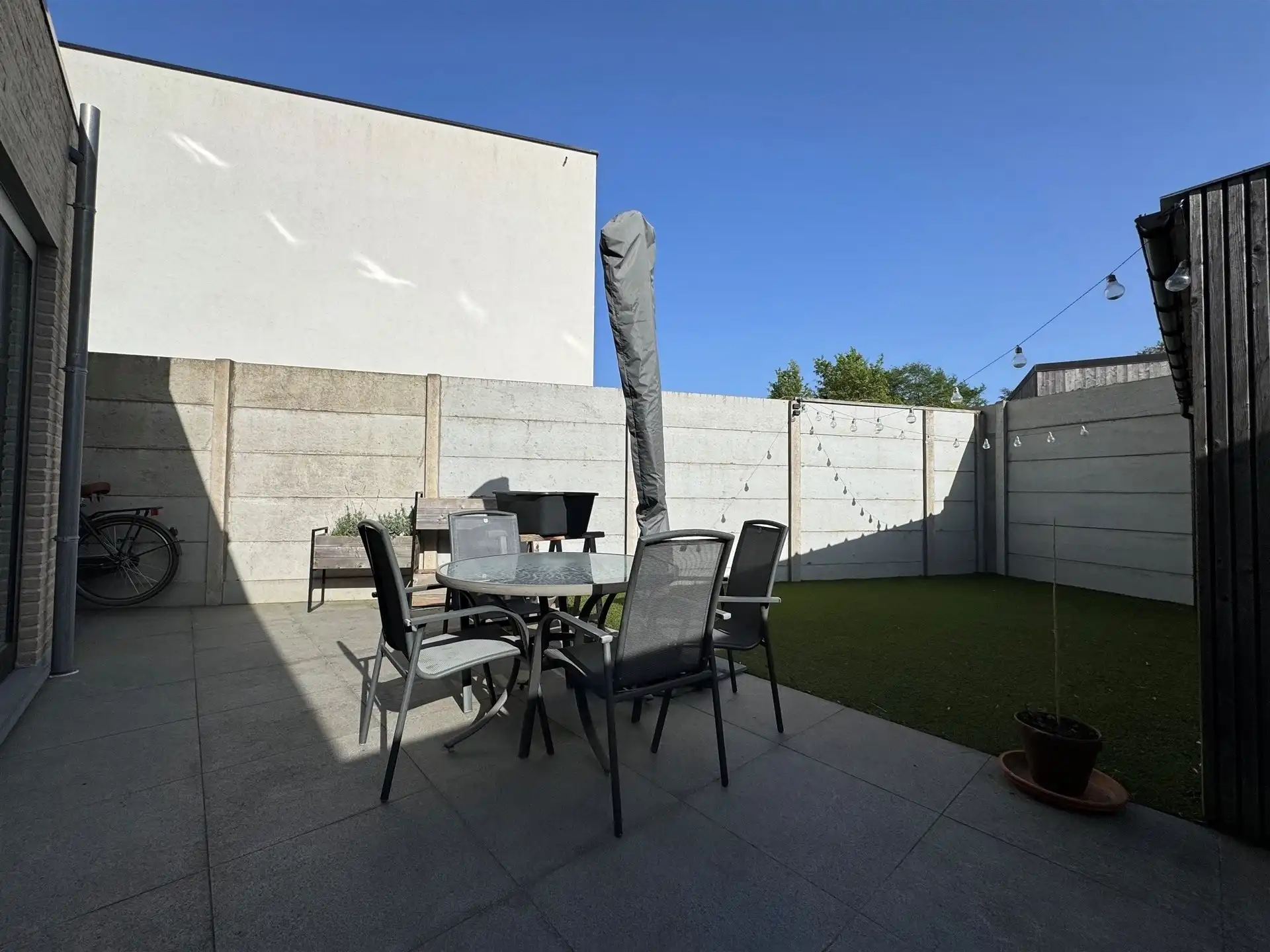 Moderne energiezuinige 3 slaapkamer woning met tuin en staanplaats. foto 11