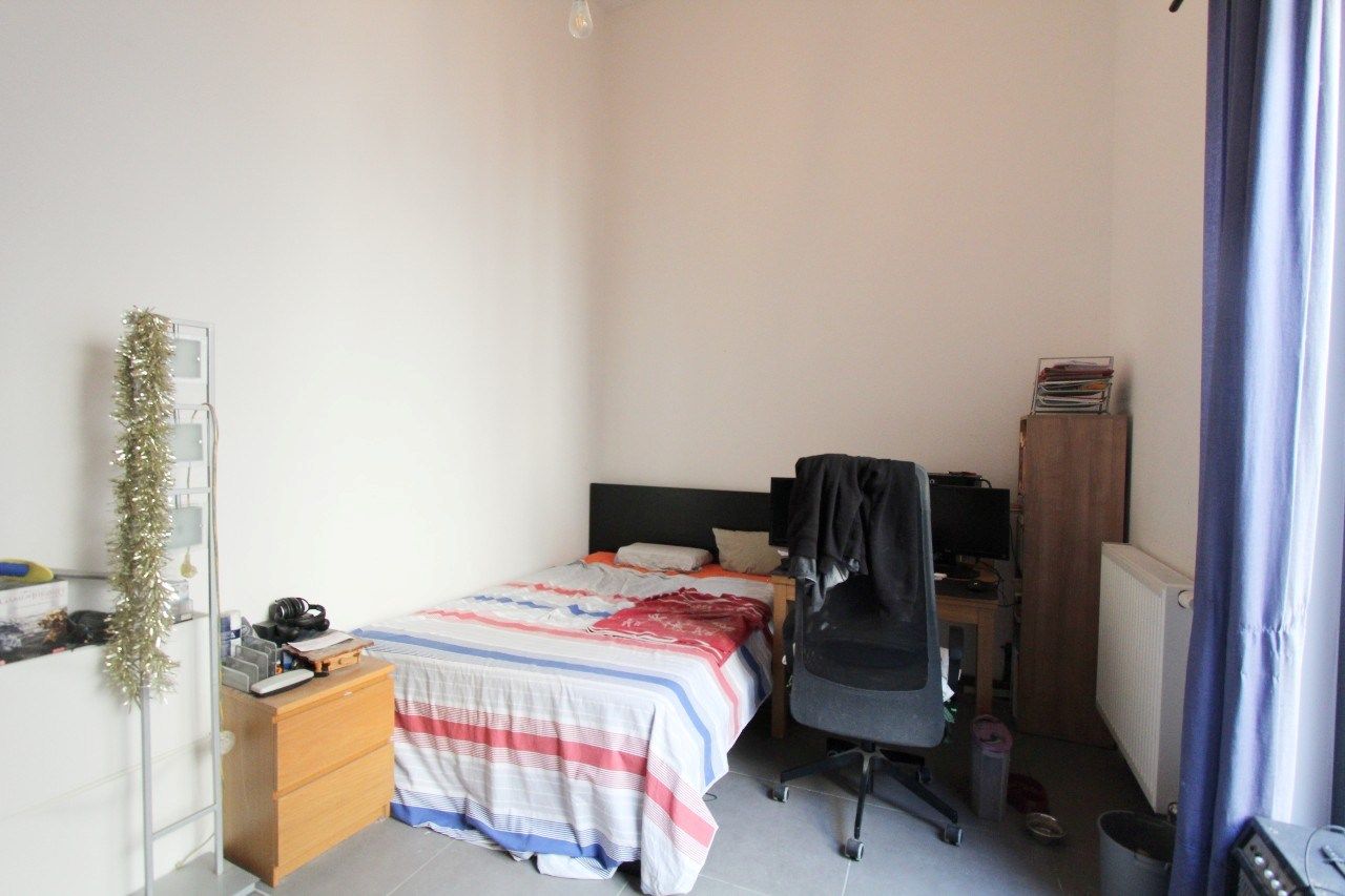 Ruime woning met prachtige patio en autostaanplaats  foto 6