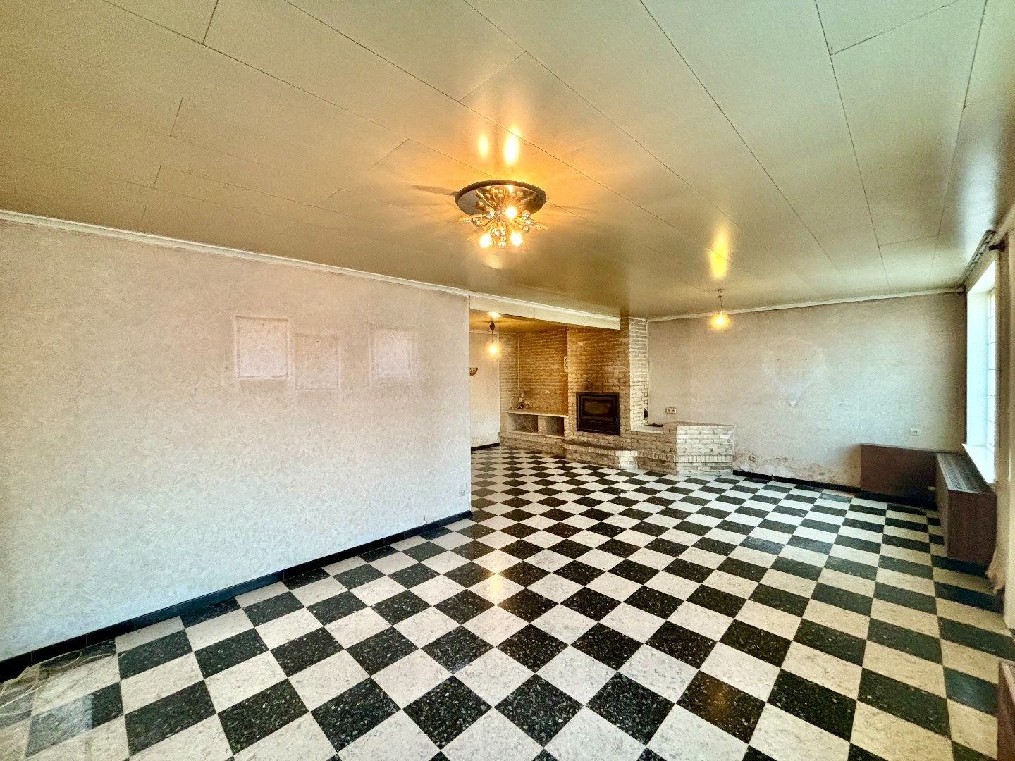 RUIME WONING OP 1777M² MET 4 SLPKS, GARAGE EN PRACHTIGE VERZICHTEN foto 5