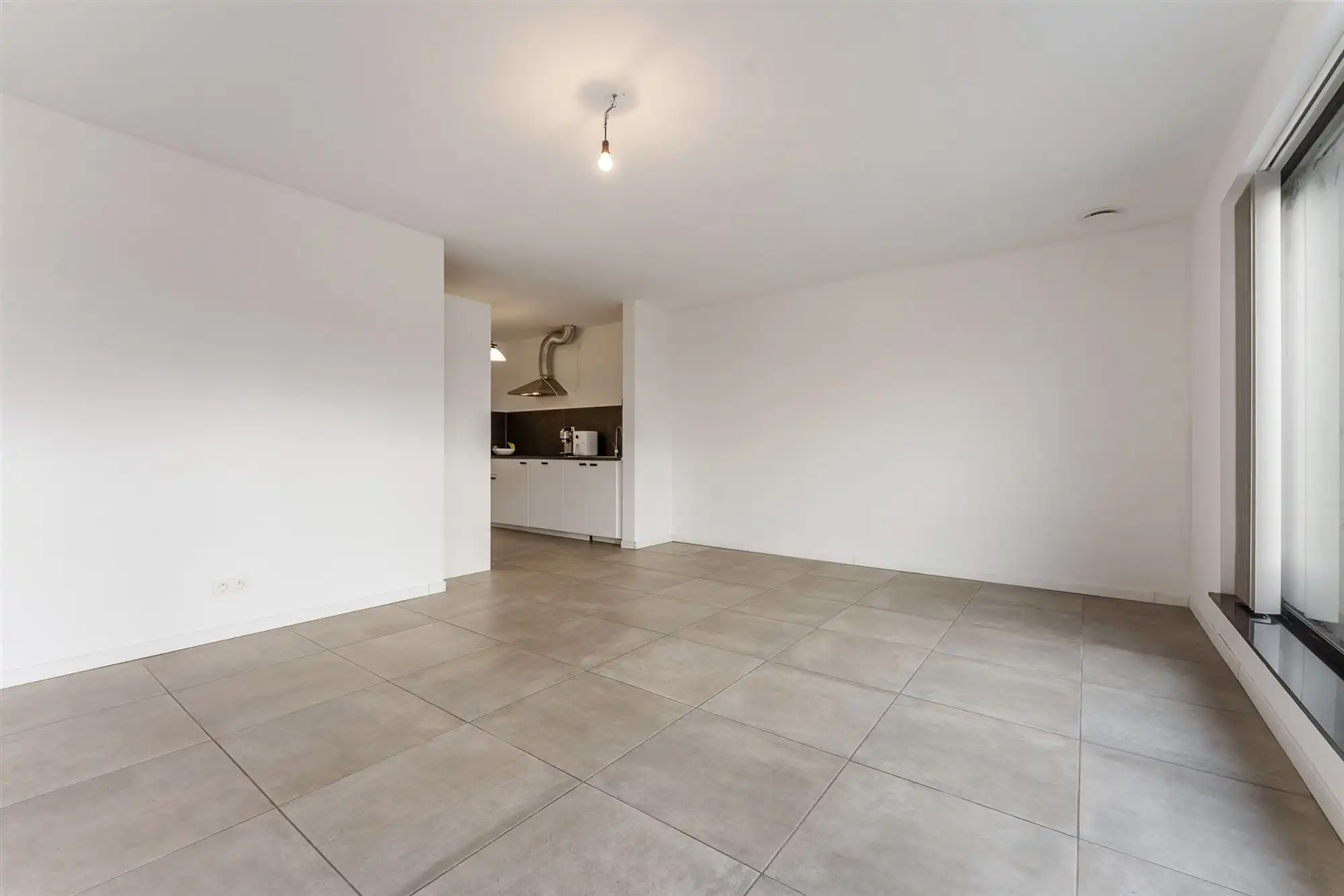 RUIM RECENT APPARTEMENT (2023) MET 2 SLAAPKAMERS TE KORSPEL foto 10