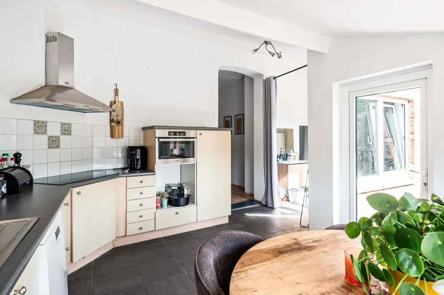 Riant magazijn (235m²) met woonst & terras centraal gelegen te Lier foto 11