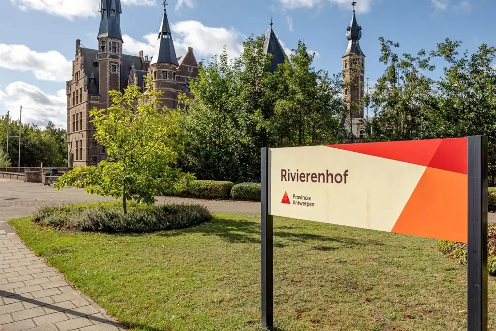 Volledig gerenoveerd appartement met terrasje foto 17