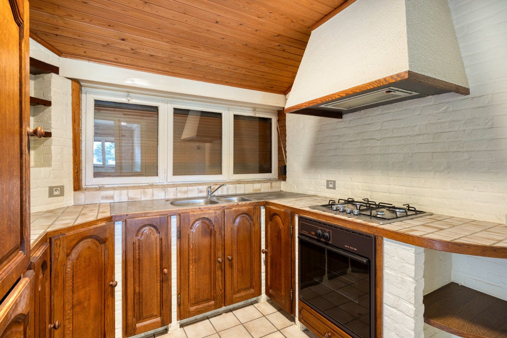 Halfopen bebouwing met ruime tuin en garage in Mol-Rauw ! foto 6