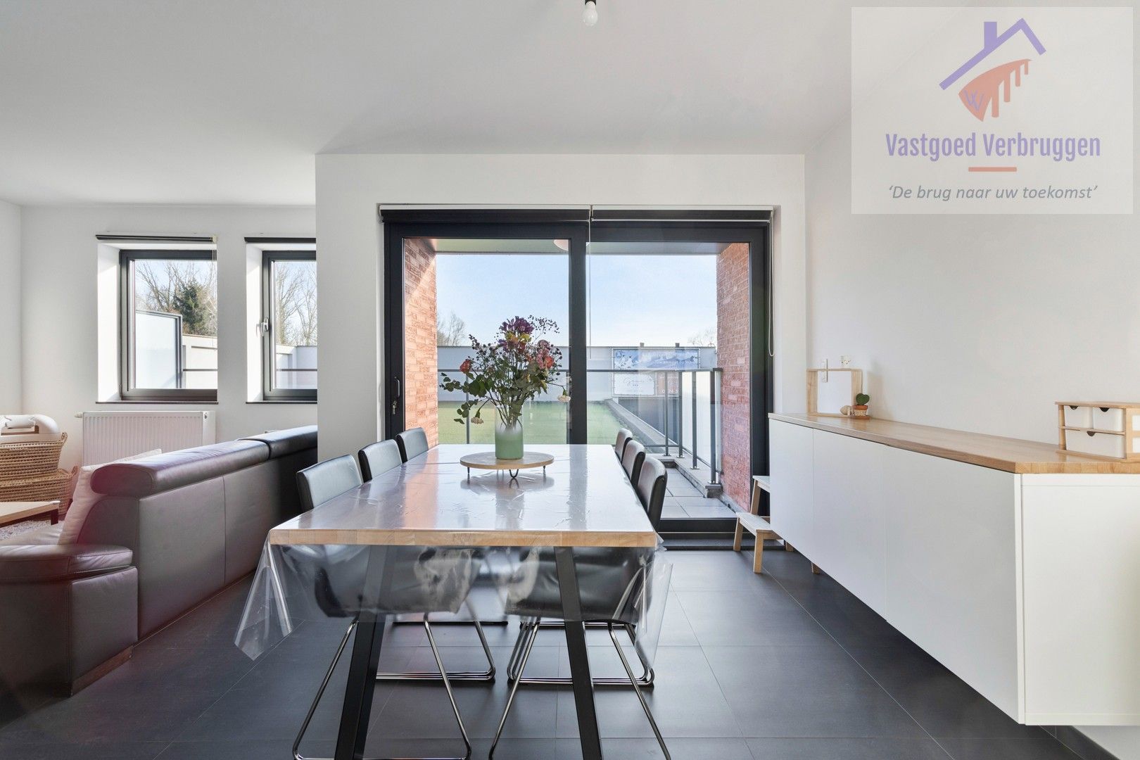 Modern, energiezuinig gelijkvloers appartement met garagebox in Iddergem foto 7