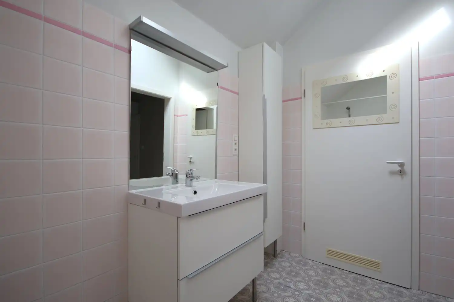 Goed gelegen appartement met 1 slaapkamer midden in het centrum foto 16