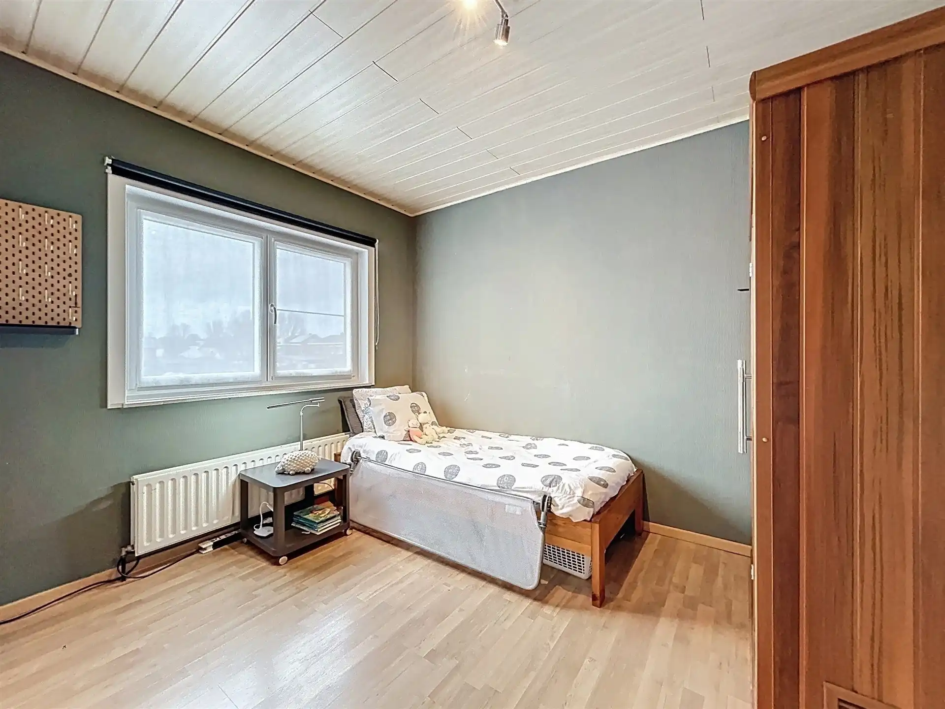 Instapklare gezinswoning met 3 slaapkamers en gezellige tuin! foto 15