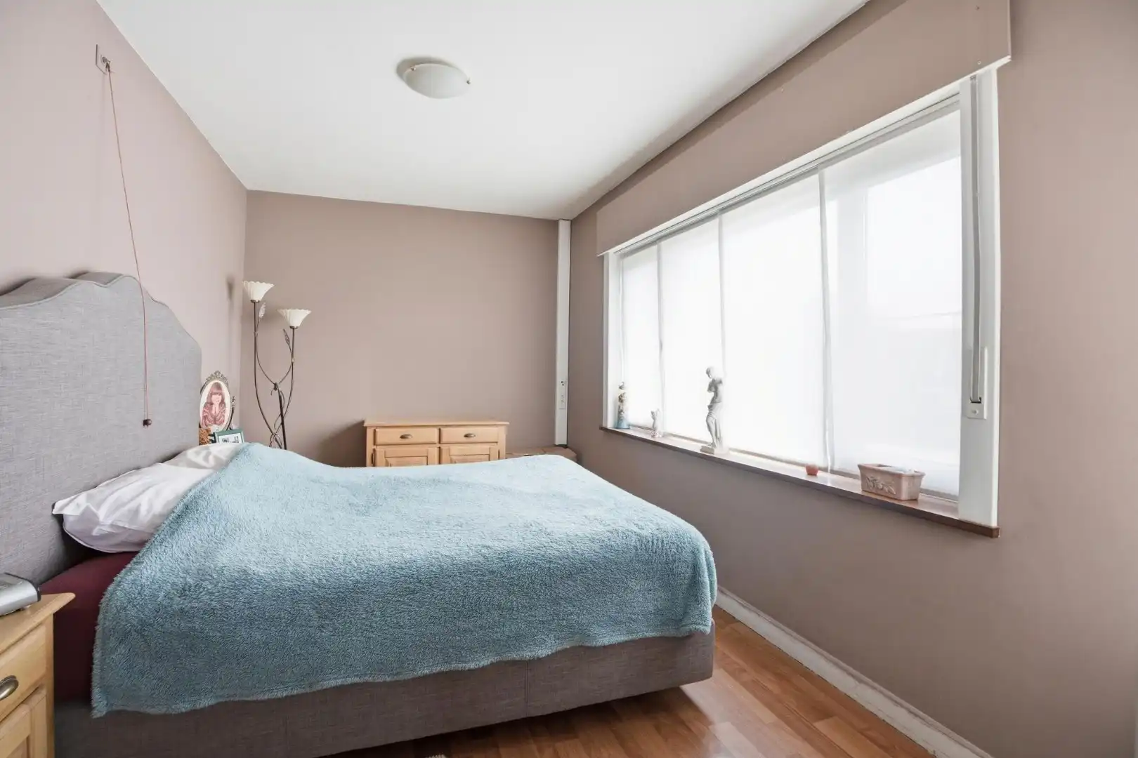 Grote halfopen woning met mogelijks 4 kamers, garage, zonnepanelen en tuin foto 27