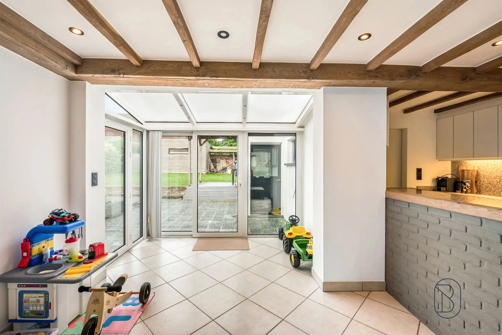Instapklare woning aan de voet van het Kluisbos foto 15