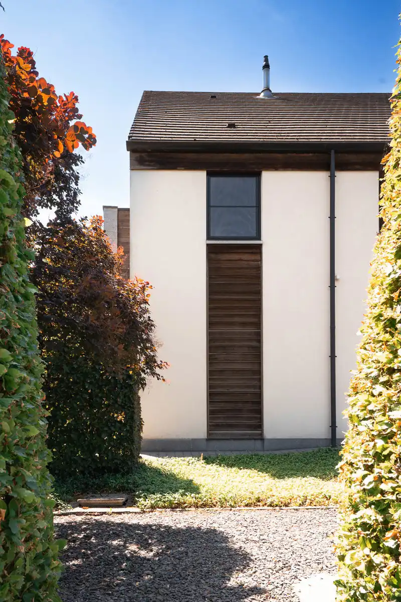 Stijlvolle, eigentijdse woning op een ruim perceel foto 3