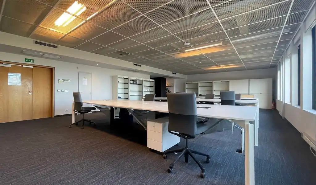 Trendy kantoor te huur in Starbuilding te Antwerpen foto 7