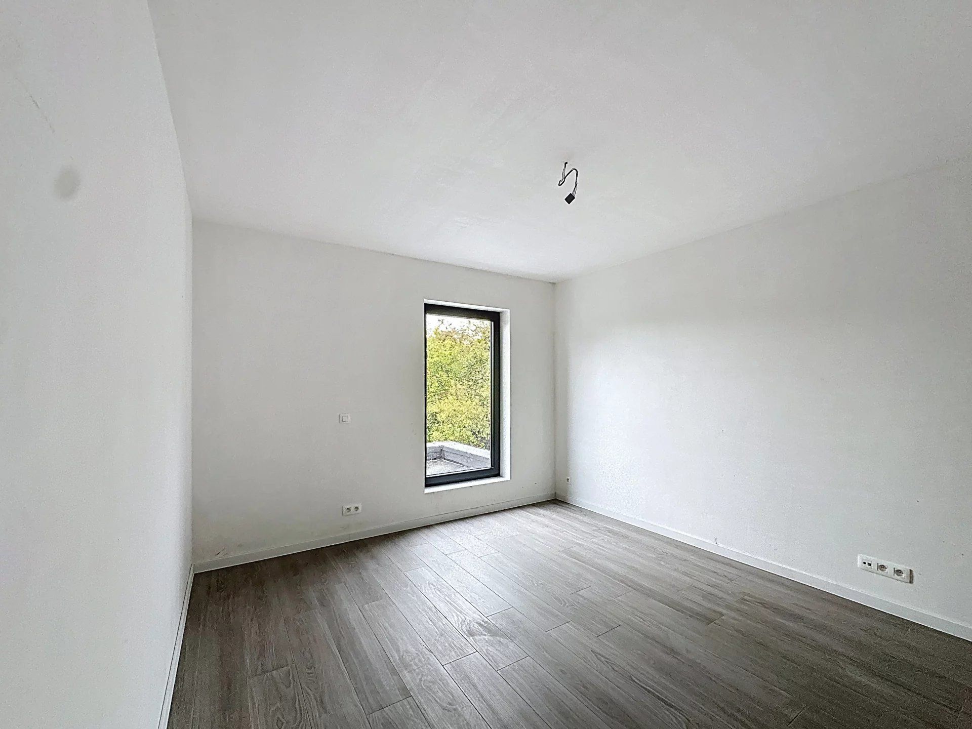 Moderne BEN-woning met 3 slaapkamers en een inpandige garage op een mooi perceel. foto 16
