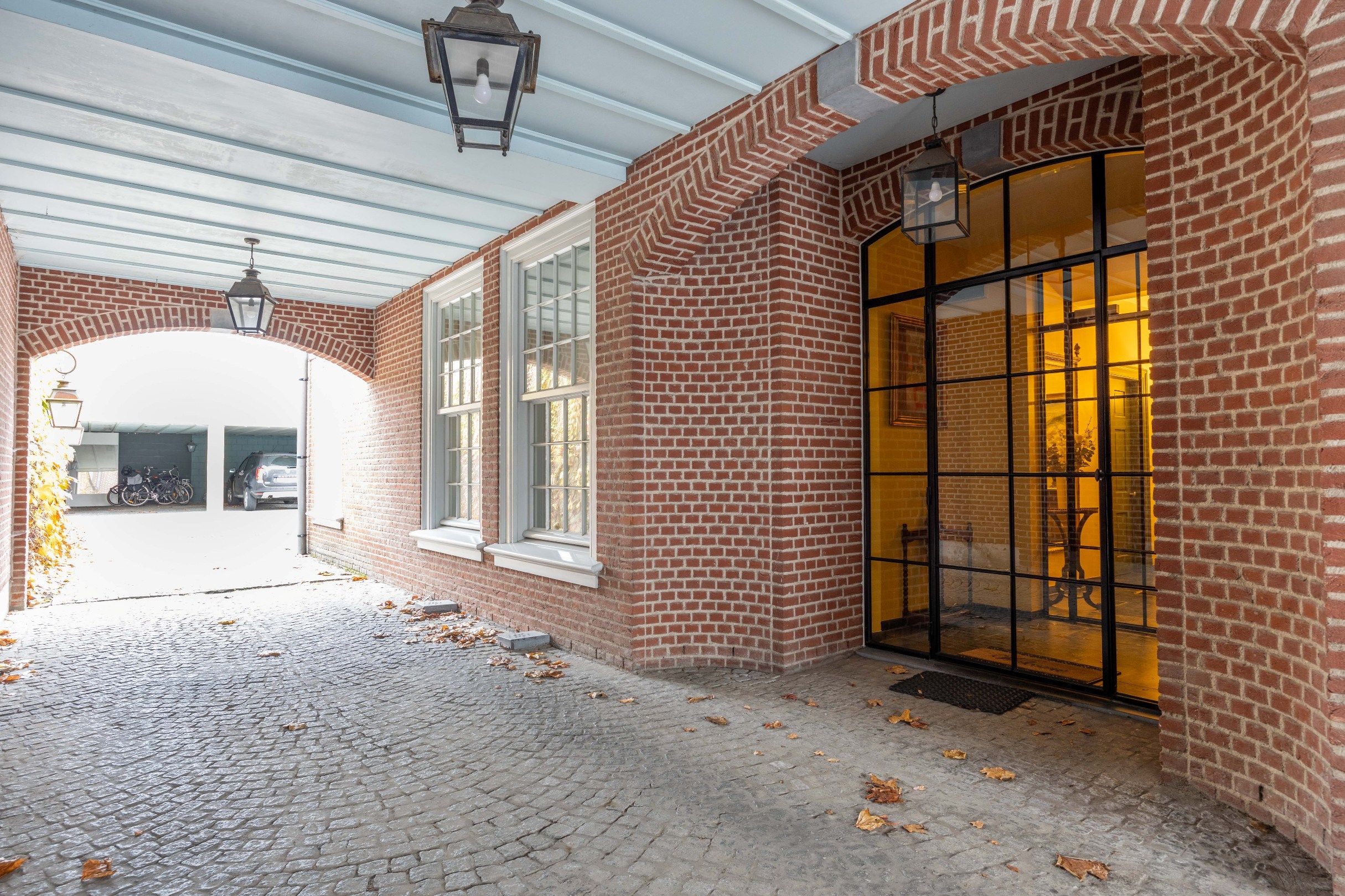 INSTAPKLAAR APPARTEMENT MET ZONNIG TERRAS foto 2