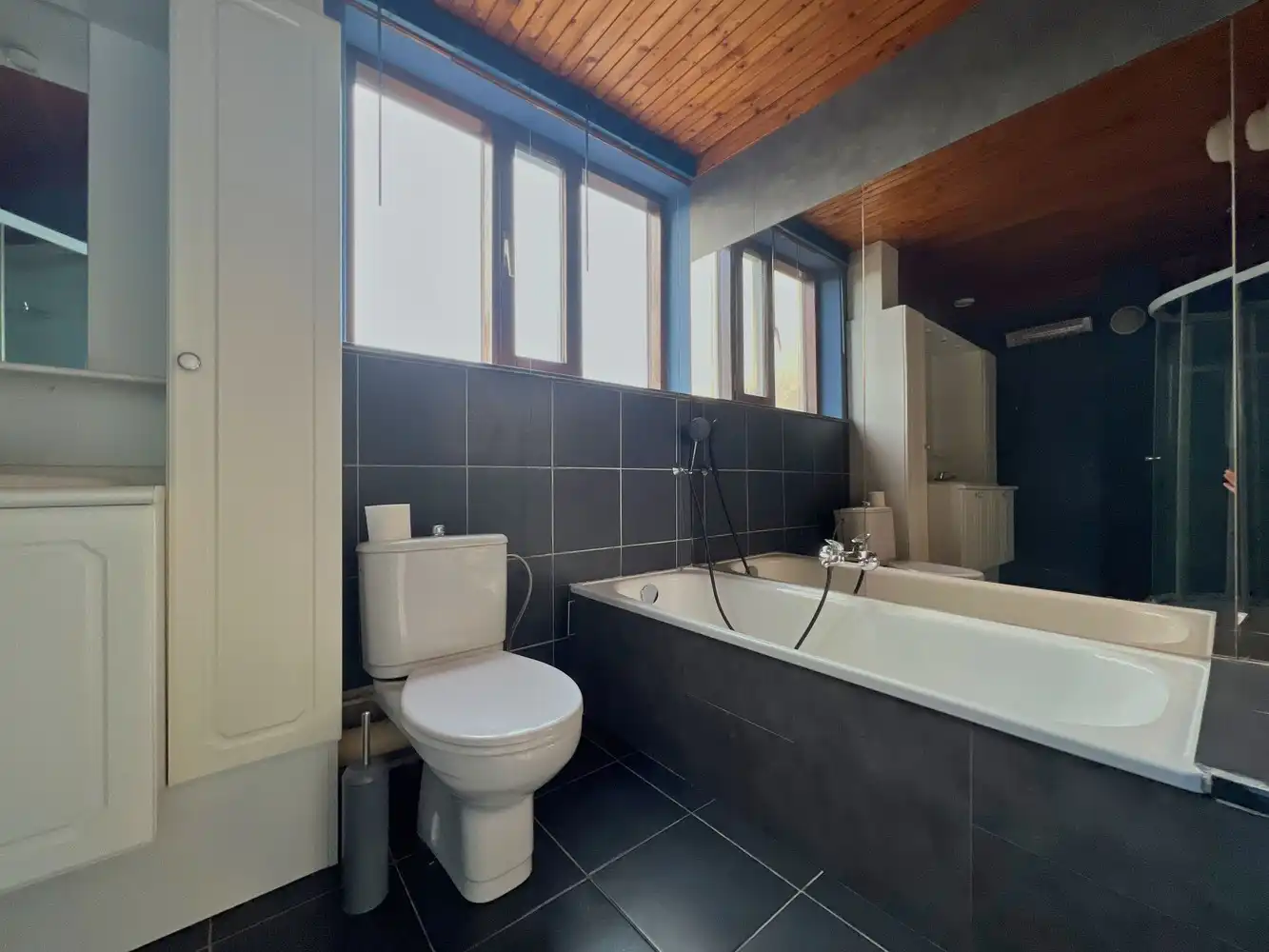 Instapklare, lichtrijke woning (4 slpks) + zonnige tuin foto 10