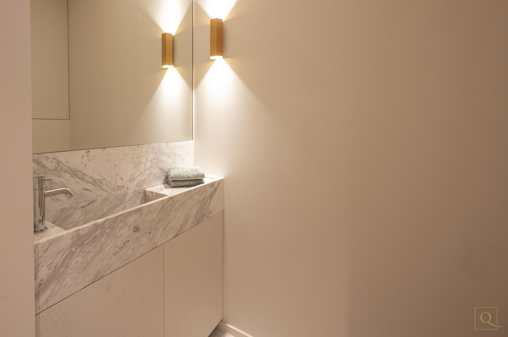 Prachtig gerenoveerd appartement met 3 slaapkamers vlakbij de Dumortierlaan. foto 13