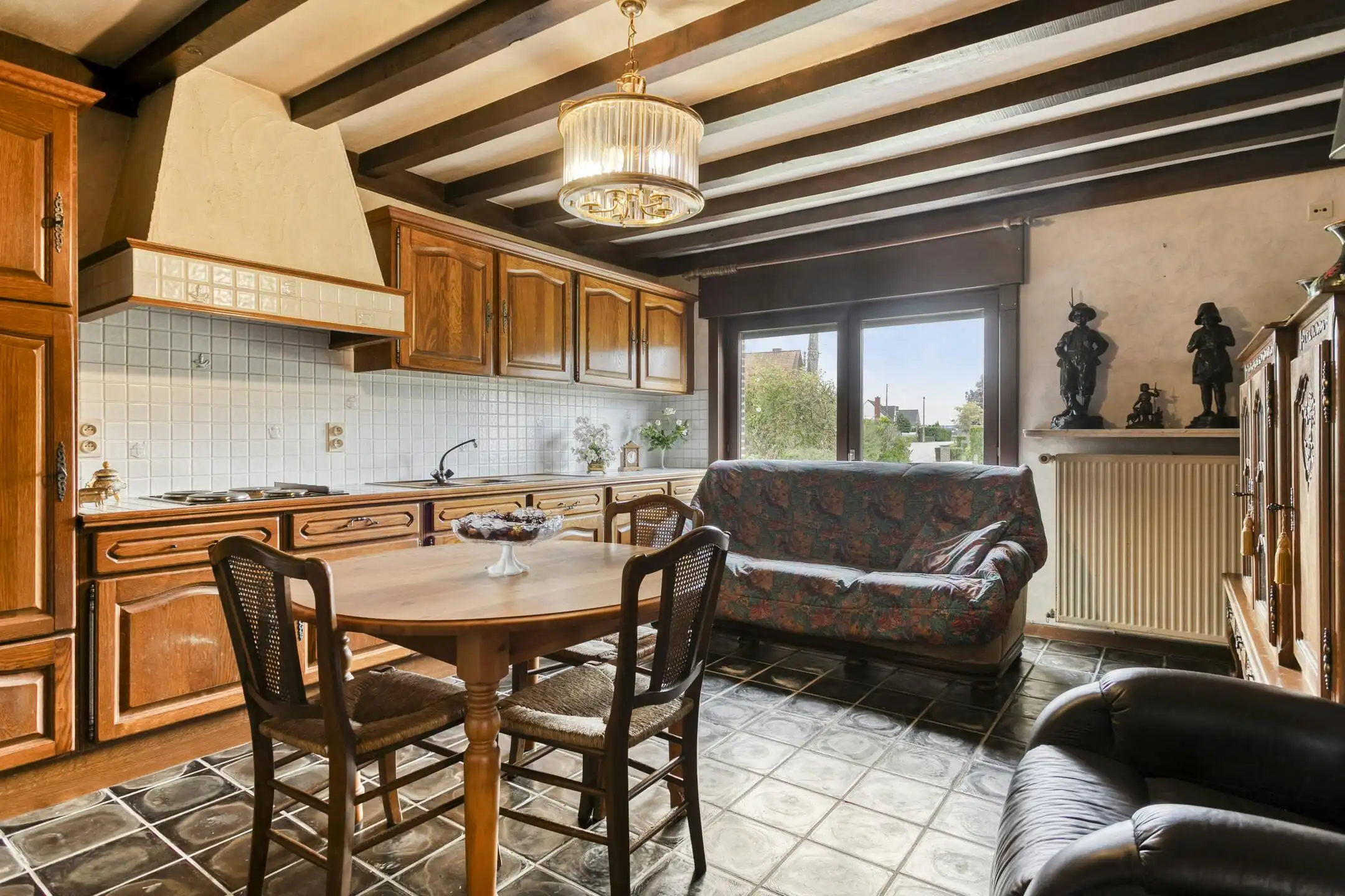 Gelijkvloers huis op ruim perceel te koop in Waregem foto 16