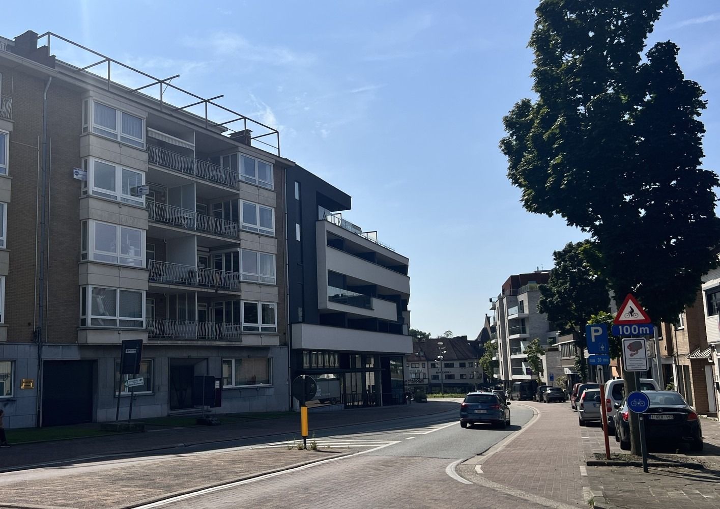 Ruim appartement te huur in het gezellige centrum van Genk foto 1