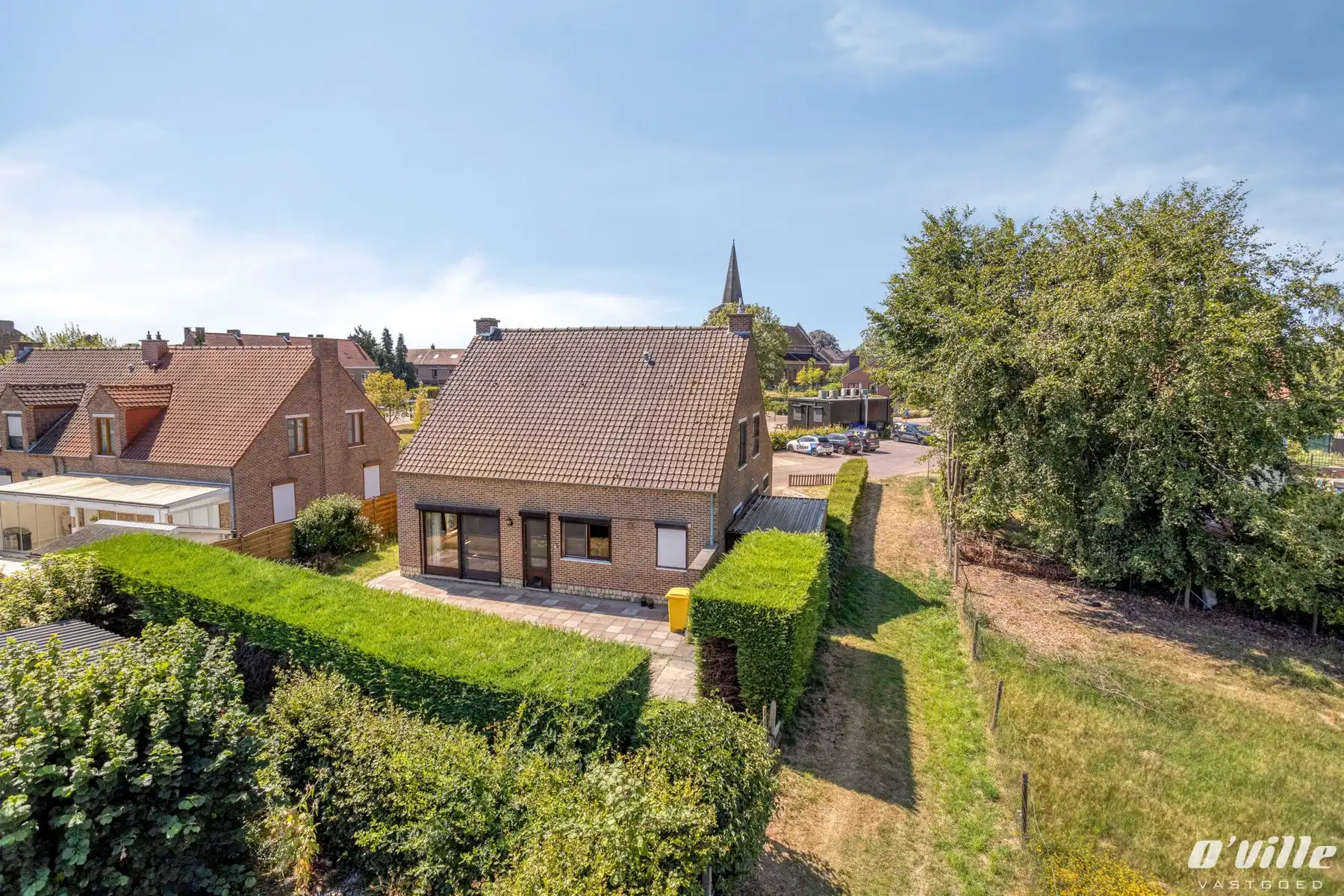 Klassieke stijlvolle villa met dakkapel foto 24