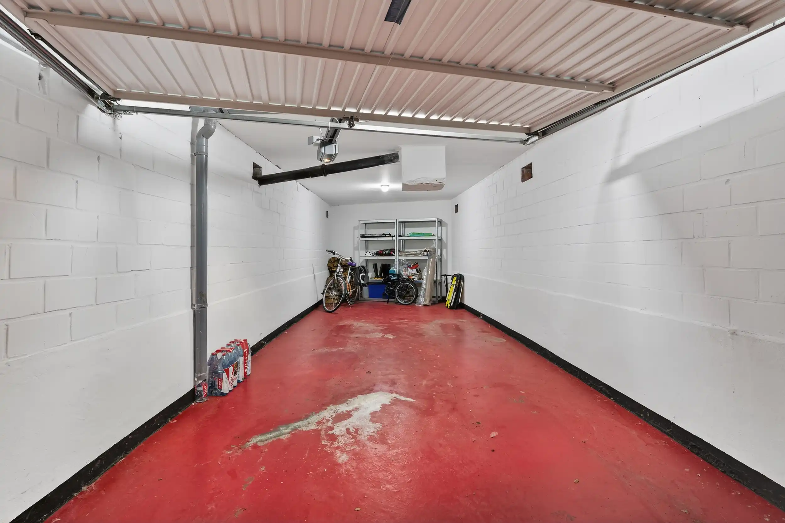 Smaakvol 2 slaapkamer appartement incl. dubbele garagebox foto 18