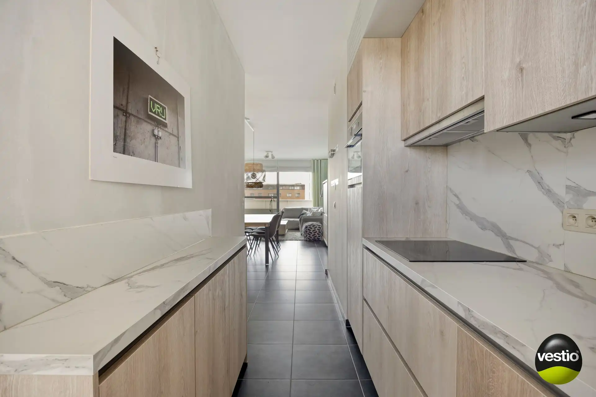 Smaakvol, kwalitatief afgewerkt 2 slaapkamer appartement met terras. foto 7