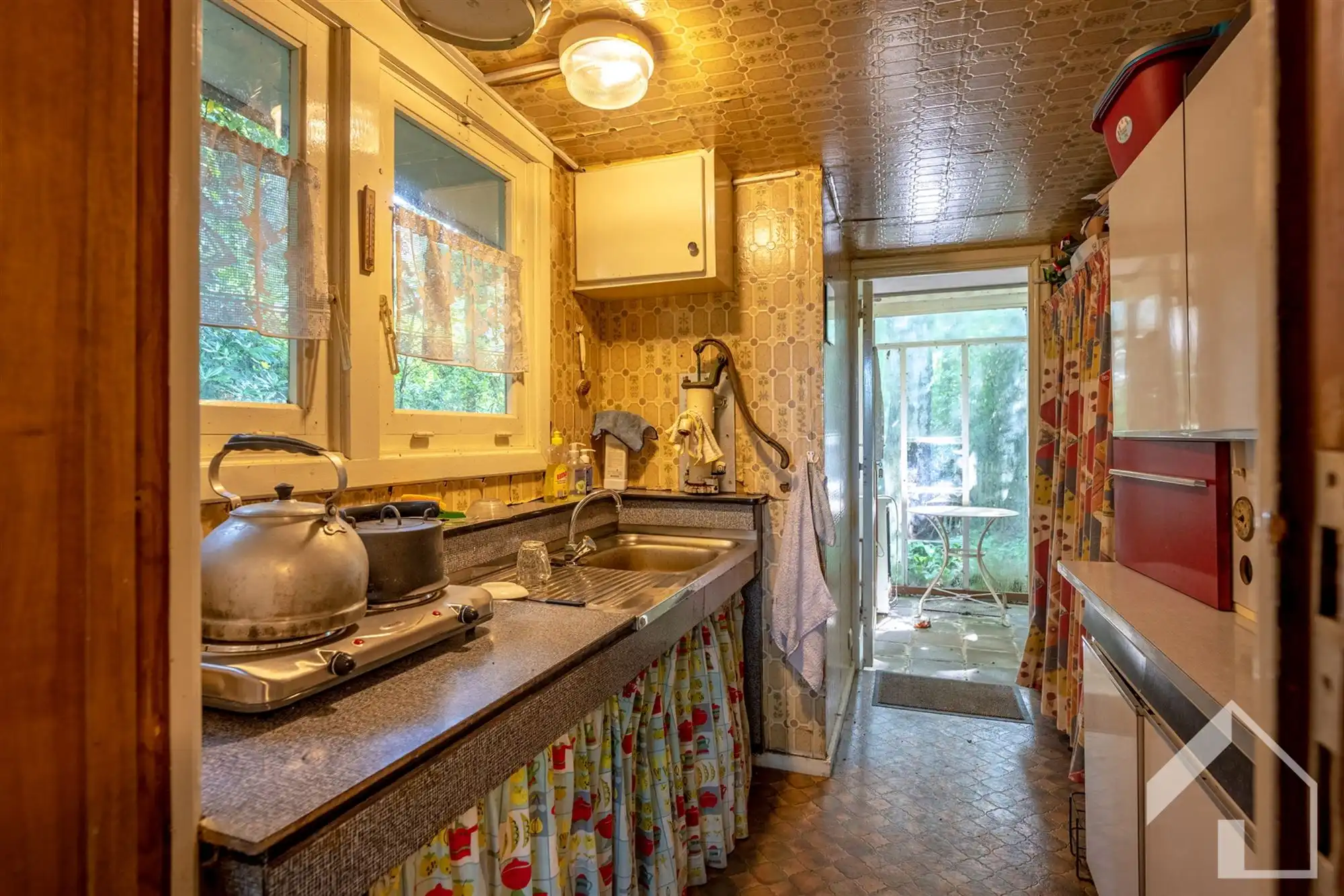 Recreatiegrond in het groen foto 6