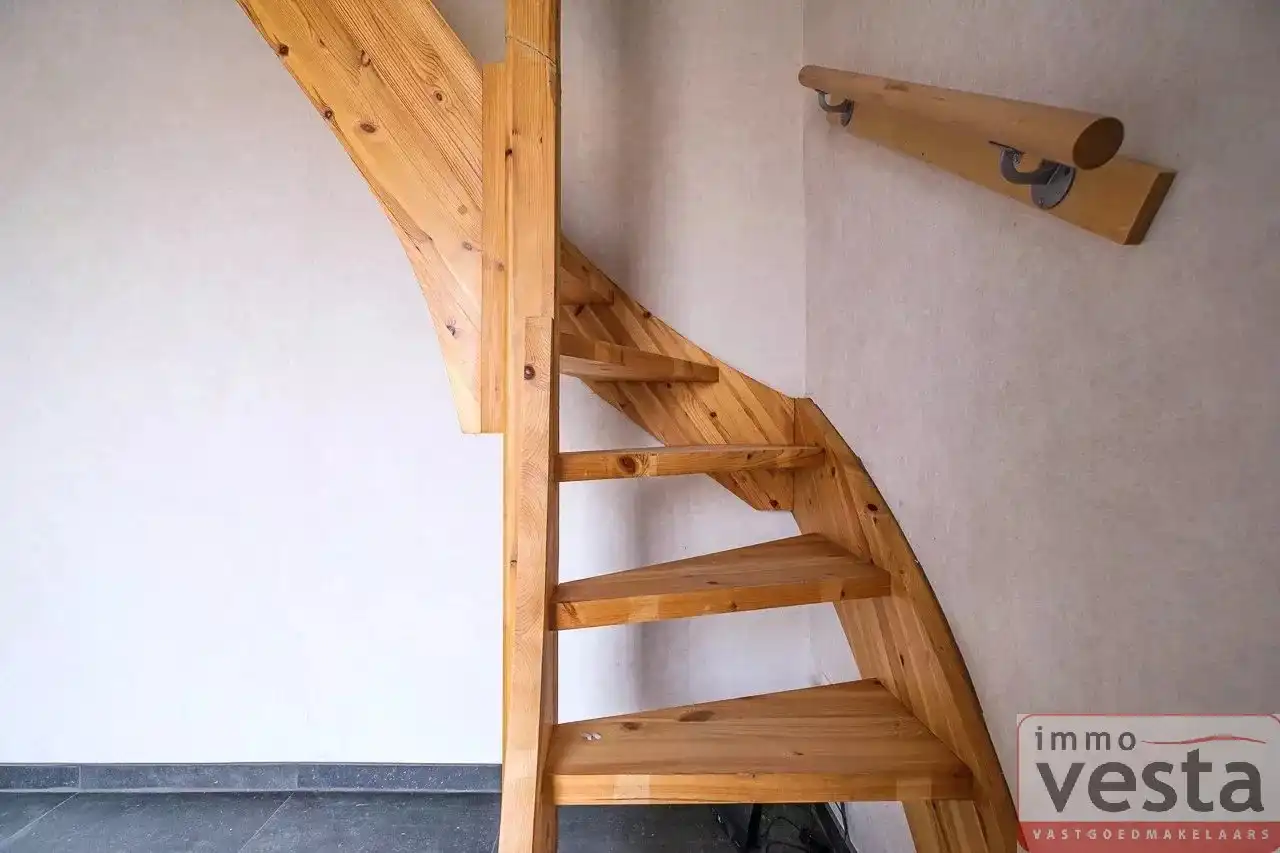 Verzorgde woning met drie slaapkamers foto 10