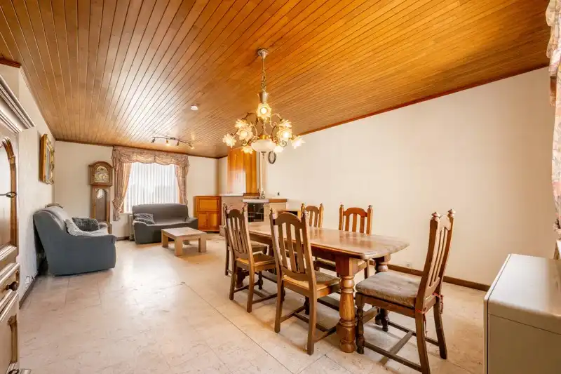 Grondig te renoveren woning op ruim perceel van 1384 m²  TE KOOP in Wielsbeke!⭐ foto 5
