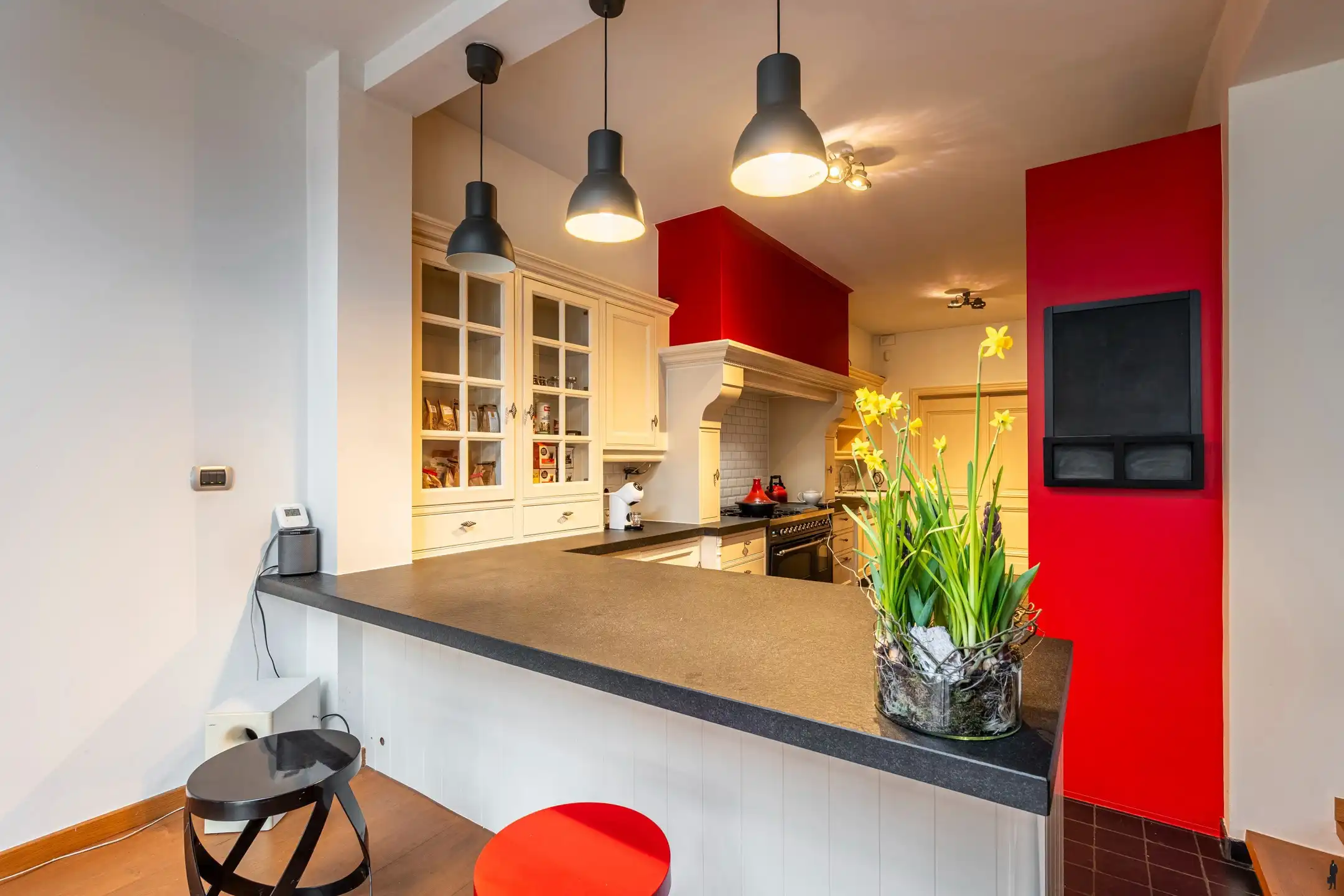 Gerenoveerd burgerhuis anno 1850 met binnentuin en patio foto 10