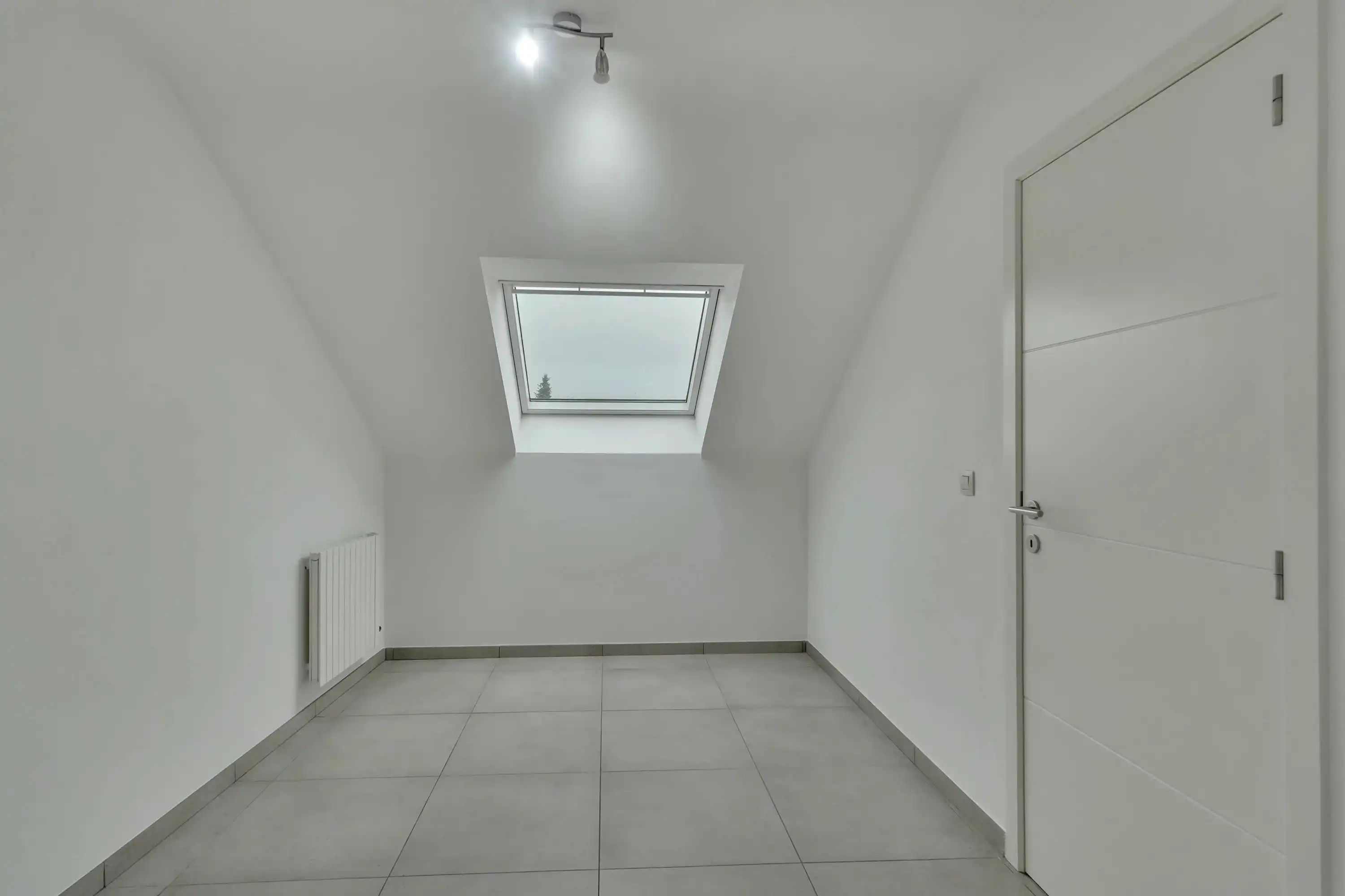 Mooi, recent appartement foto 11