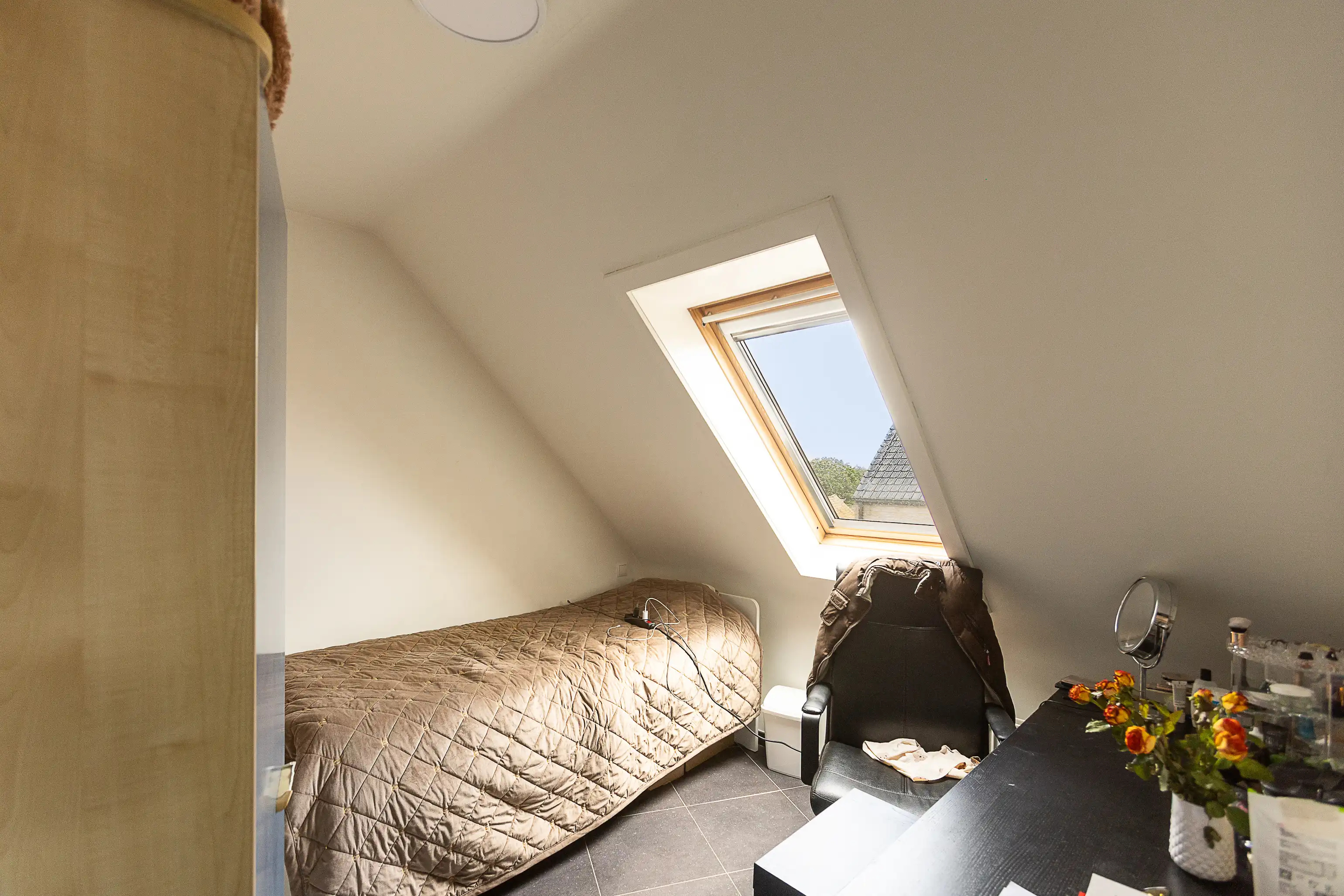 Goed onderhouden appartement in Lotenhulle foto 15